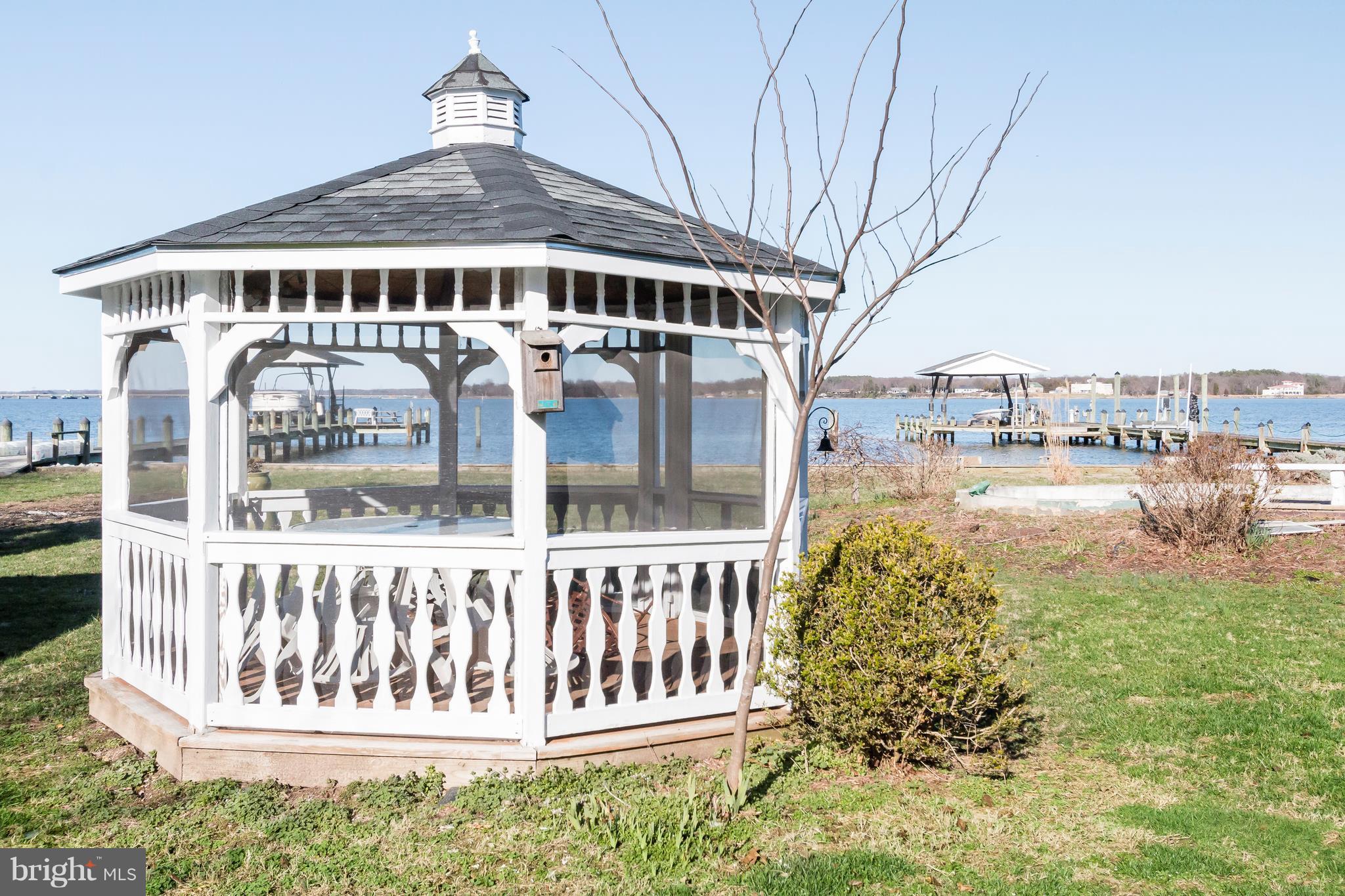 GOLDEN BEACH - Residential Lease