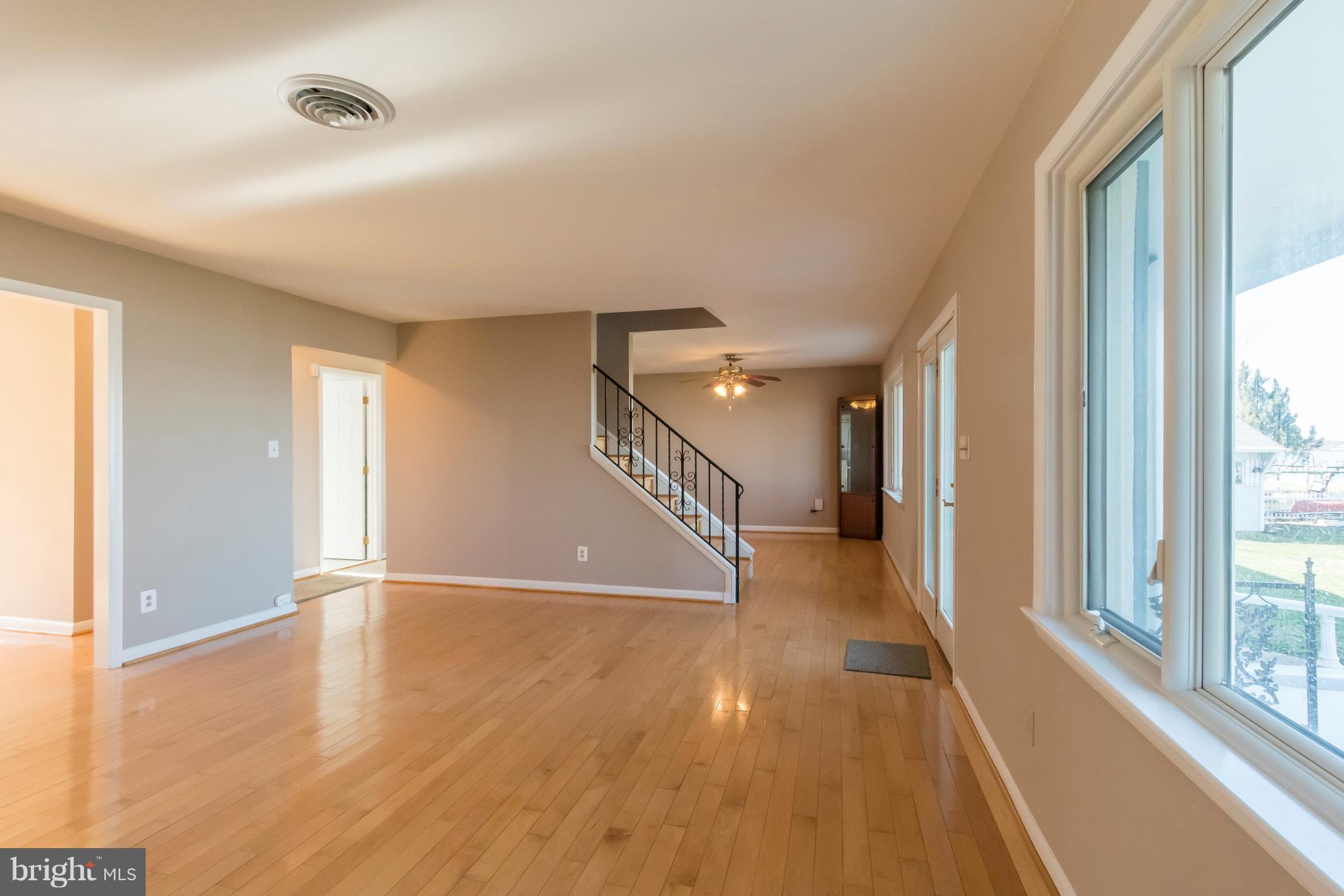 GOLDEN BEACH - Residential Lease