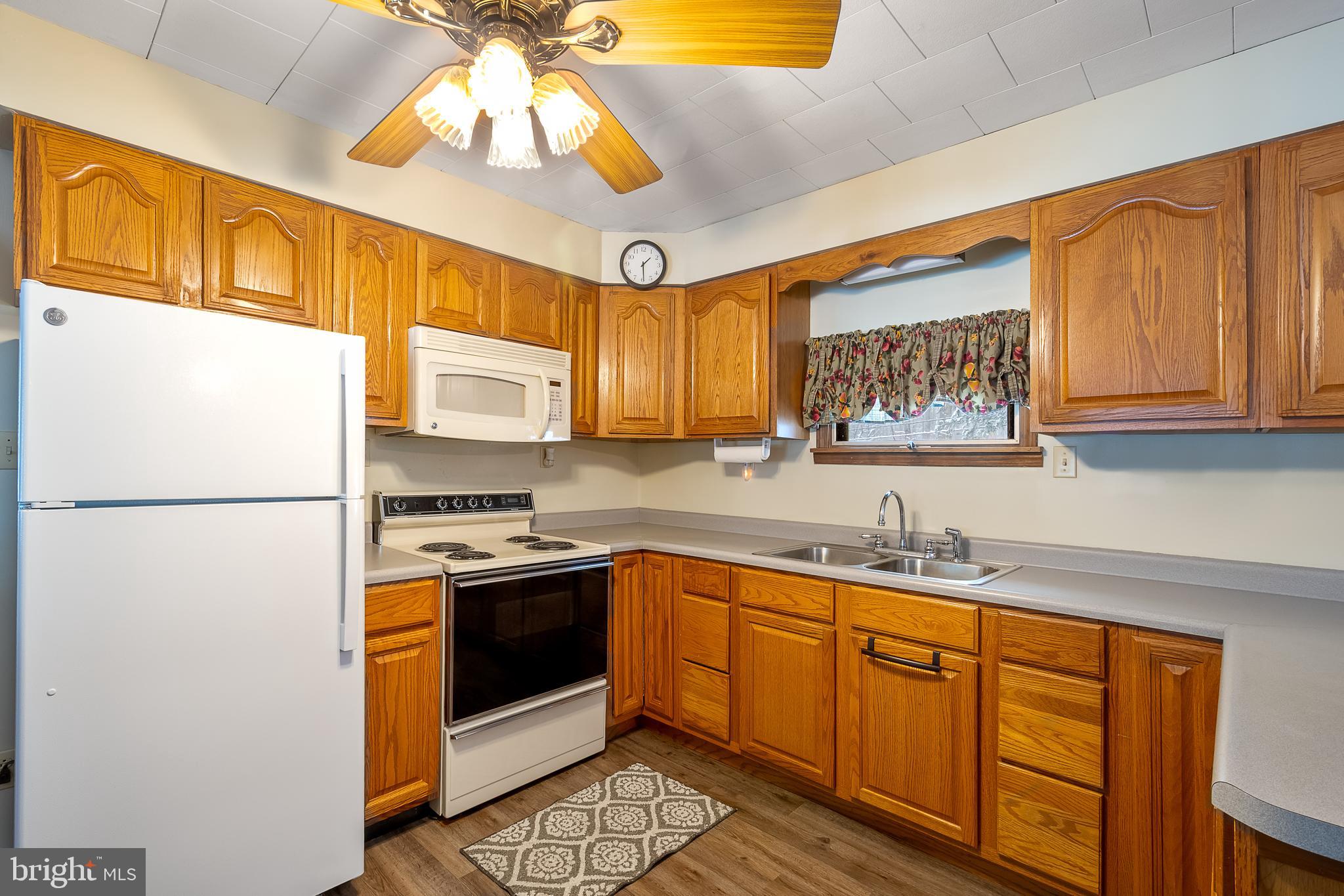 OAKLAND SANG RUN ROAD - Residential