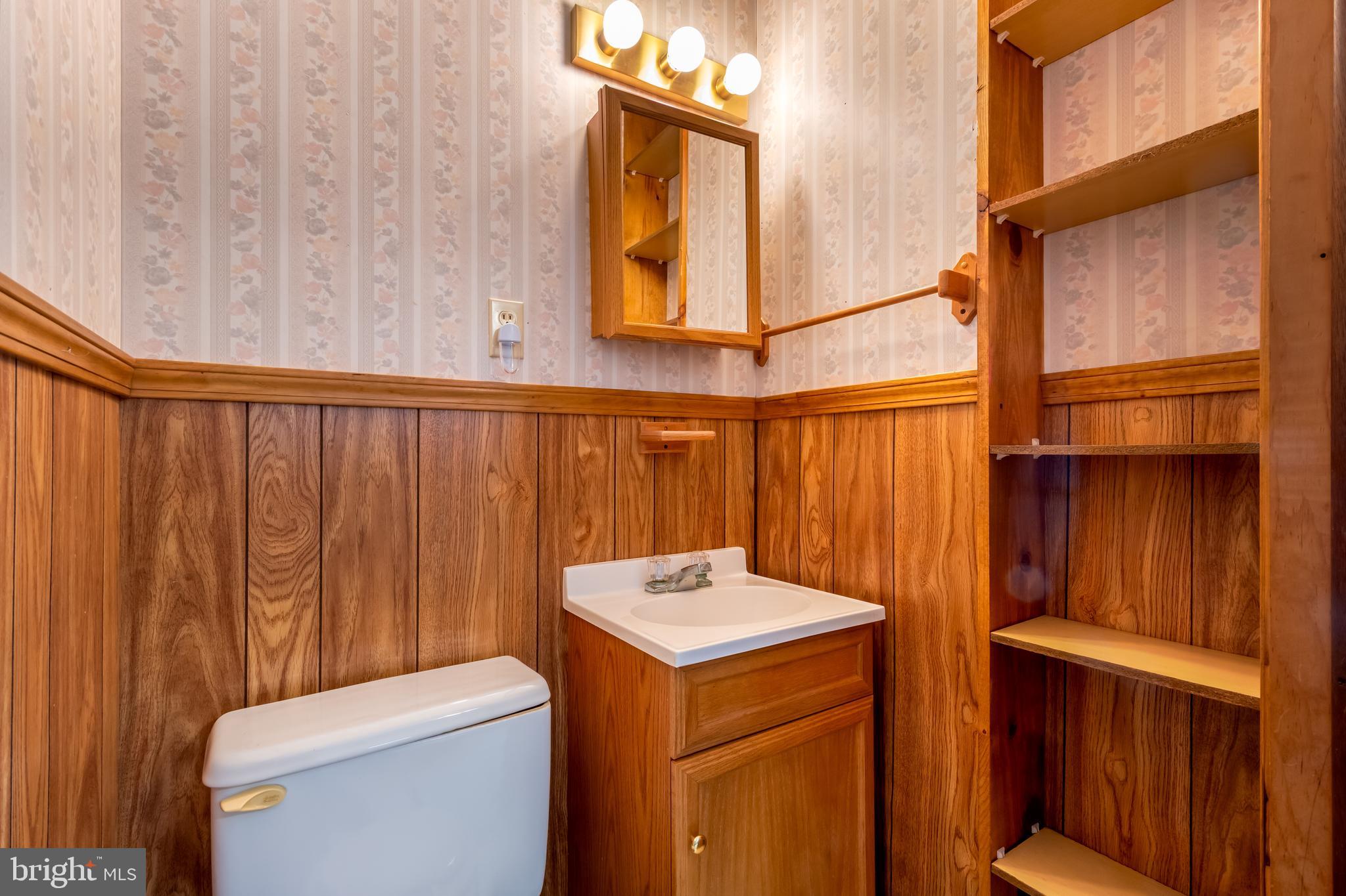 OAKLAND SANG RUN ROAD - Residential