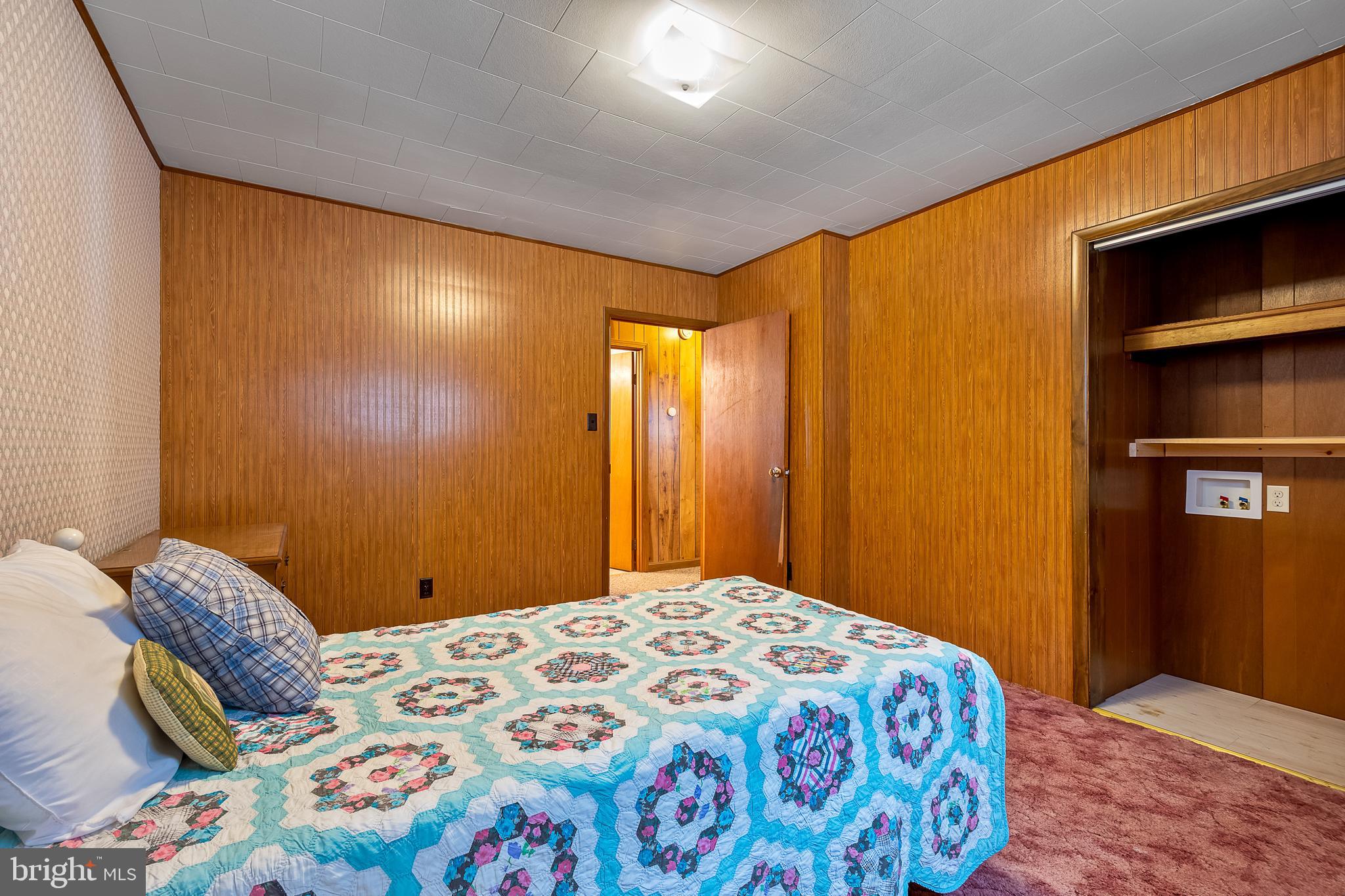 OAKLAND SANG RUN ROAD - Residential