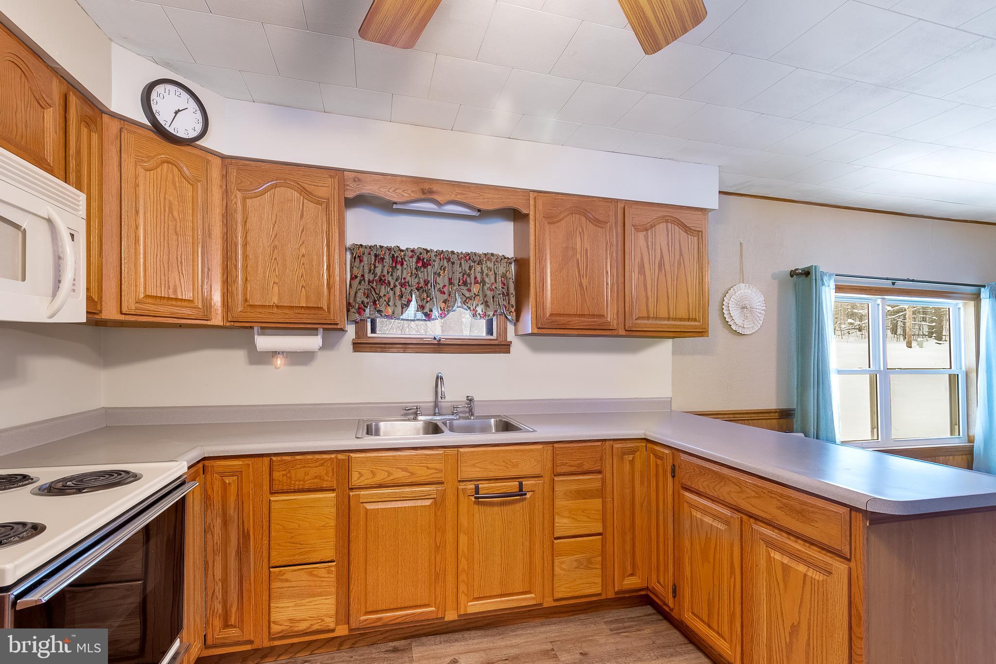 OAKLAND SANG RUN ROAD - Residential