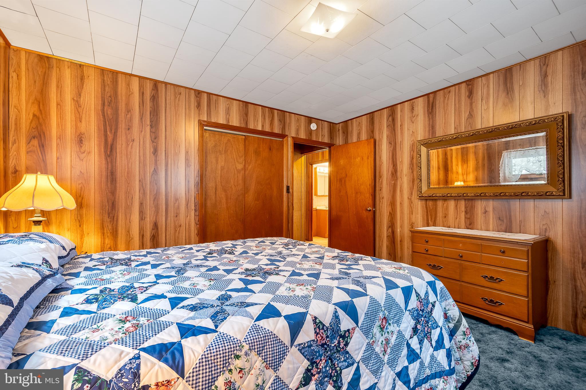 OAKLAND SANG RUN ROAD - Residential