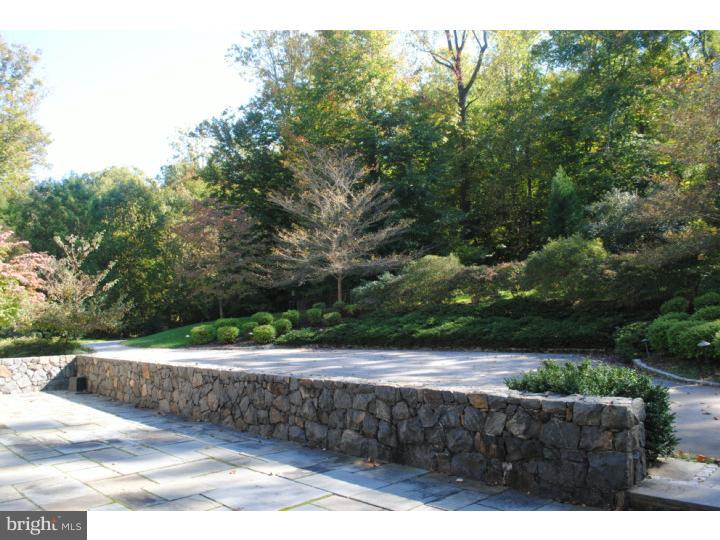 KENNETT SQ - Residential