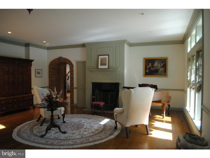 KENNETT SQ - Residential