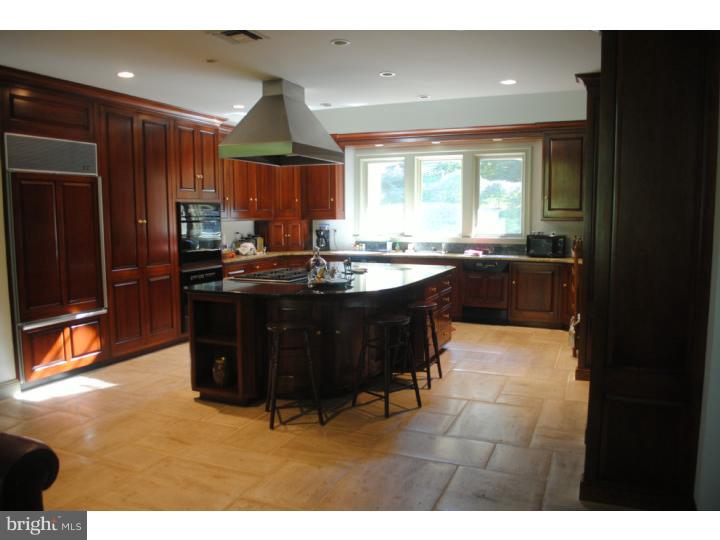 KENNETT SQ - Residential