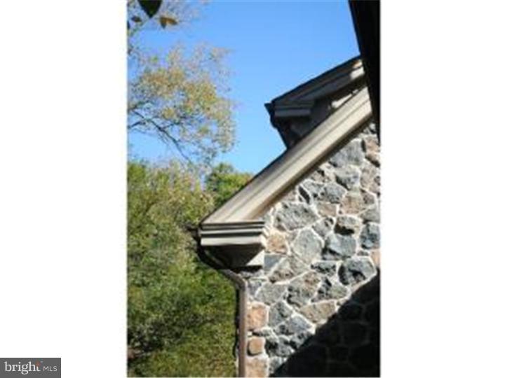 KENNETT SQ - Residential