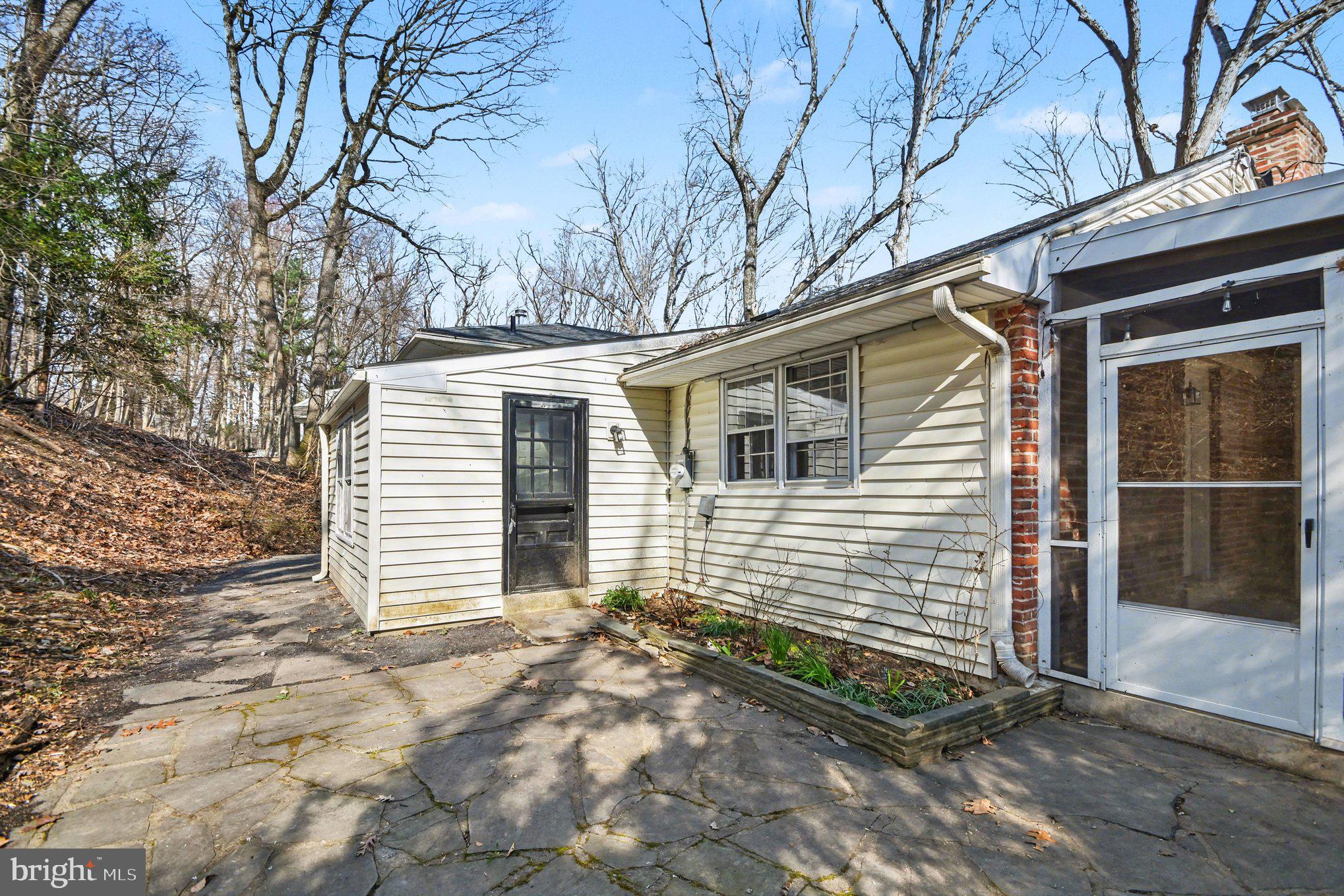 STRAFFORD VILLAGE - Residential