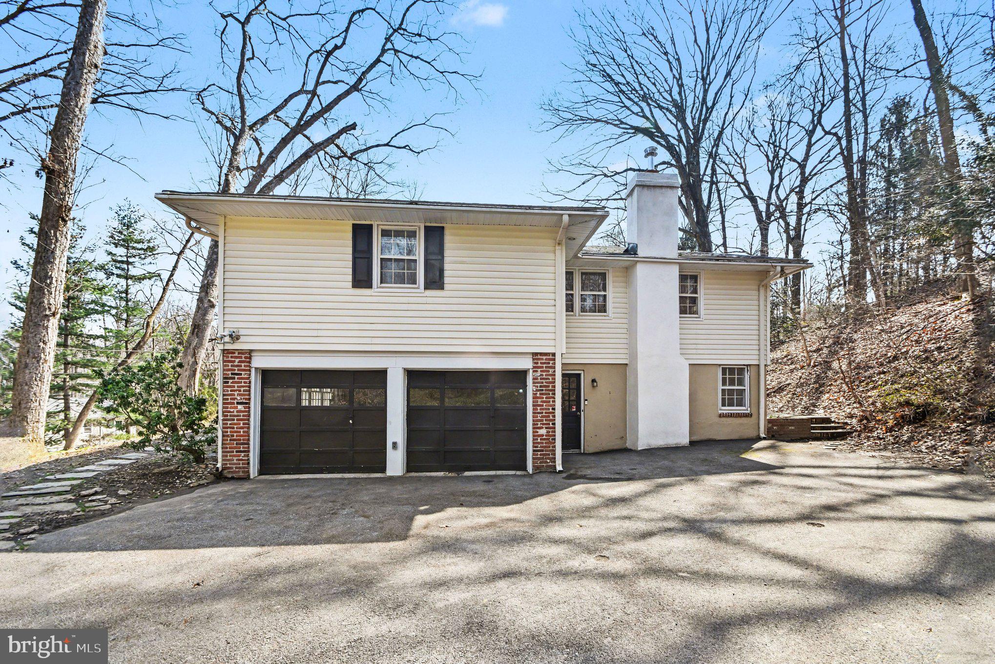 STRAFFORD VILLAGE - Residential