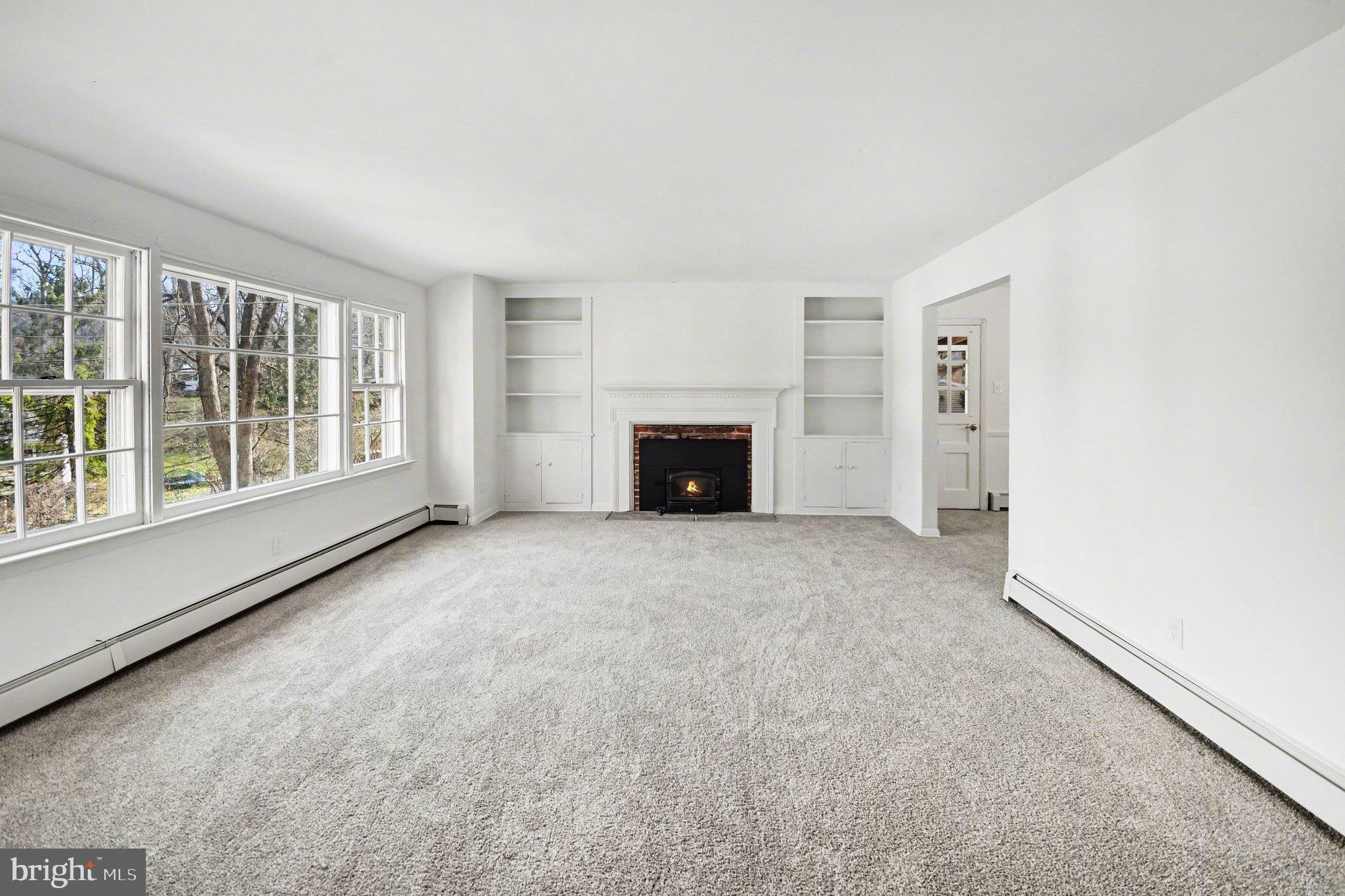 STRAFFORD VILLAGE - Residential