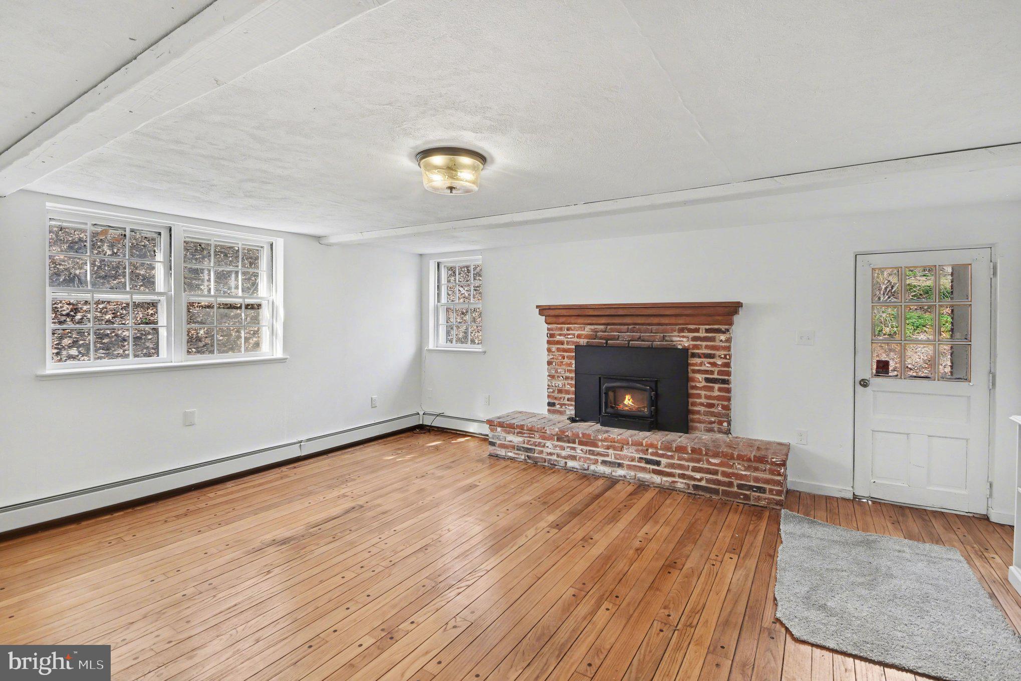 STRAFFORD VILLAGE - Residential