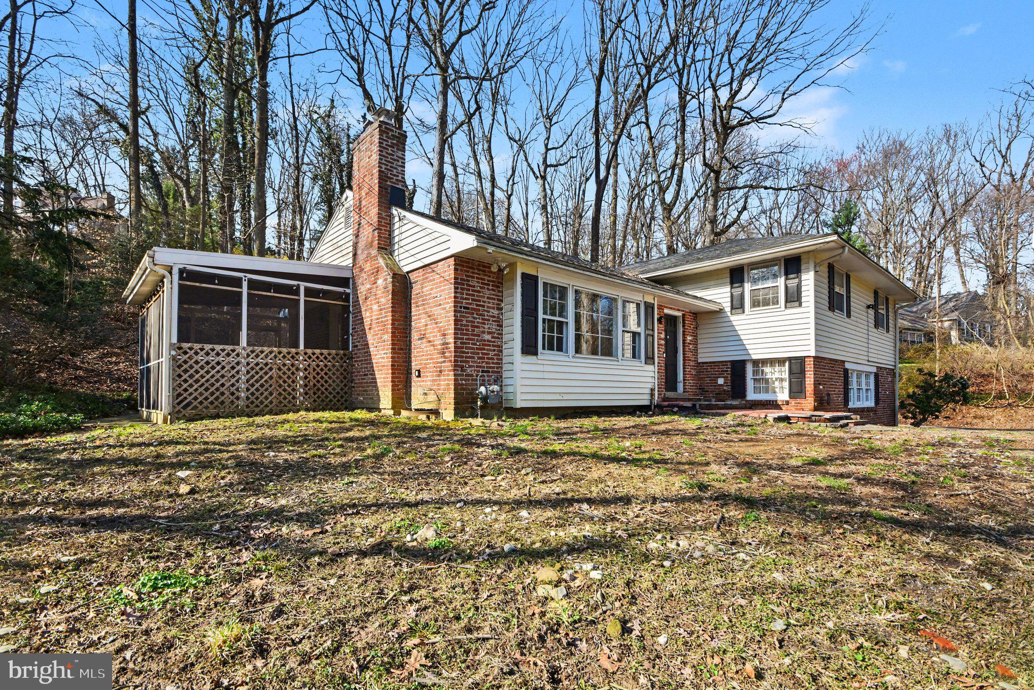 STRAFFORD VILLAGE - Residential