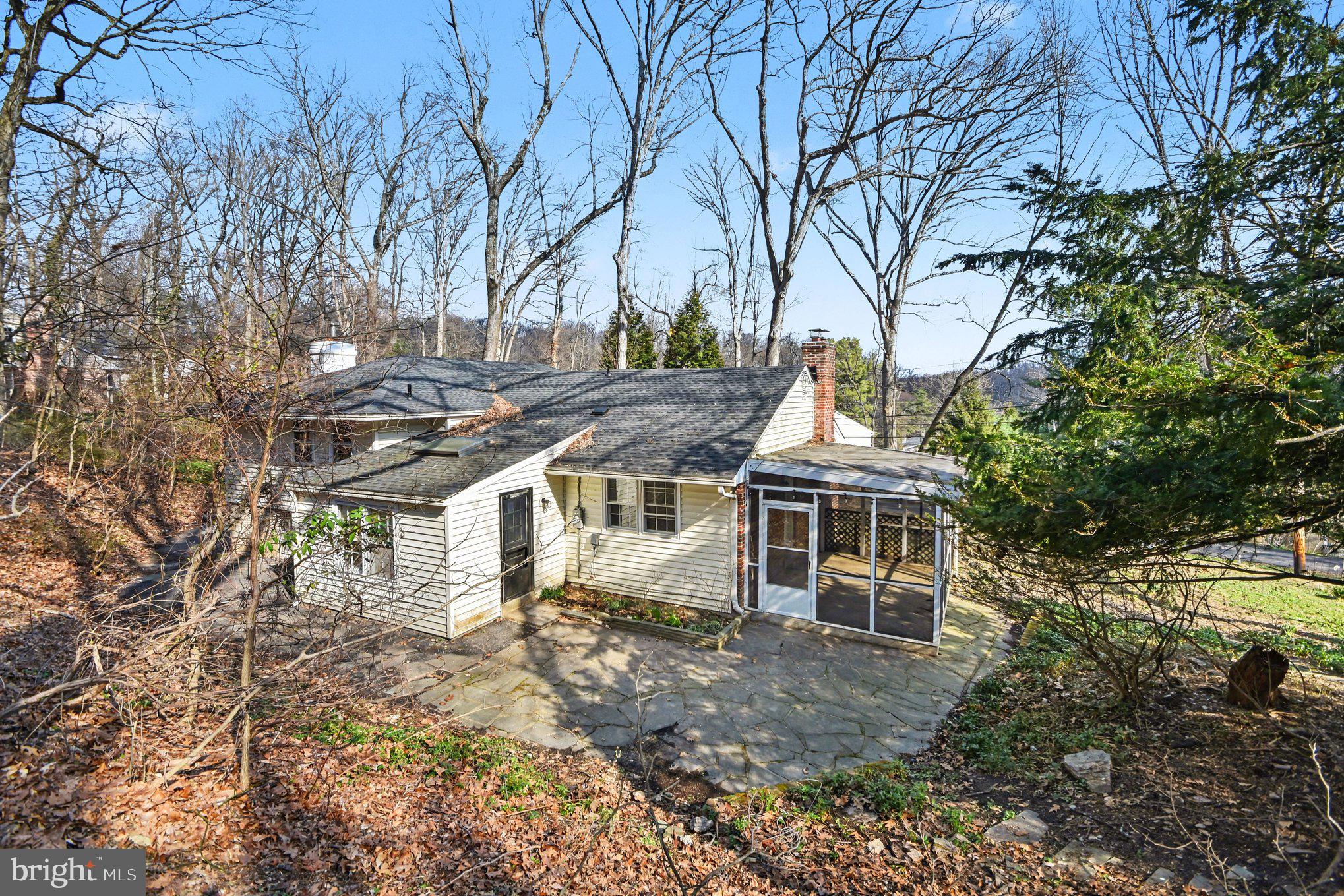 STRAFFORD VILLAGE - Residential