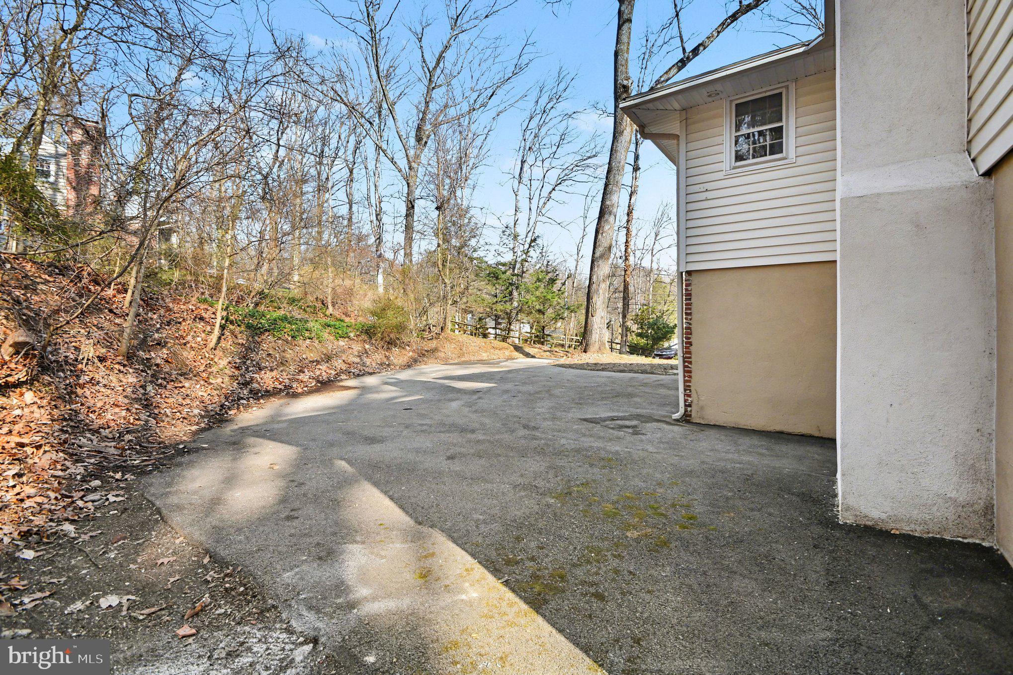 STRAFFORD VILLAGE - Residential