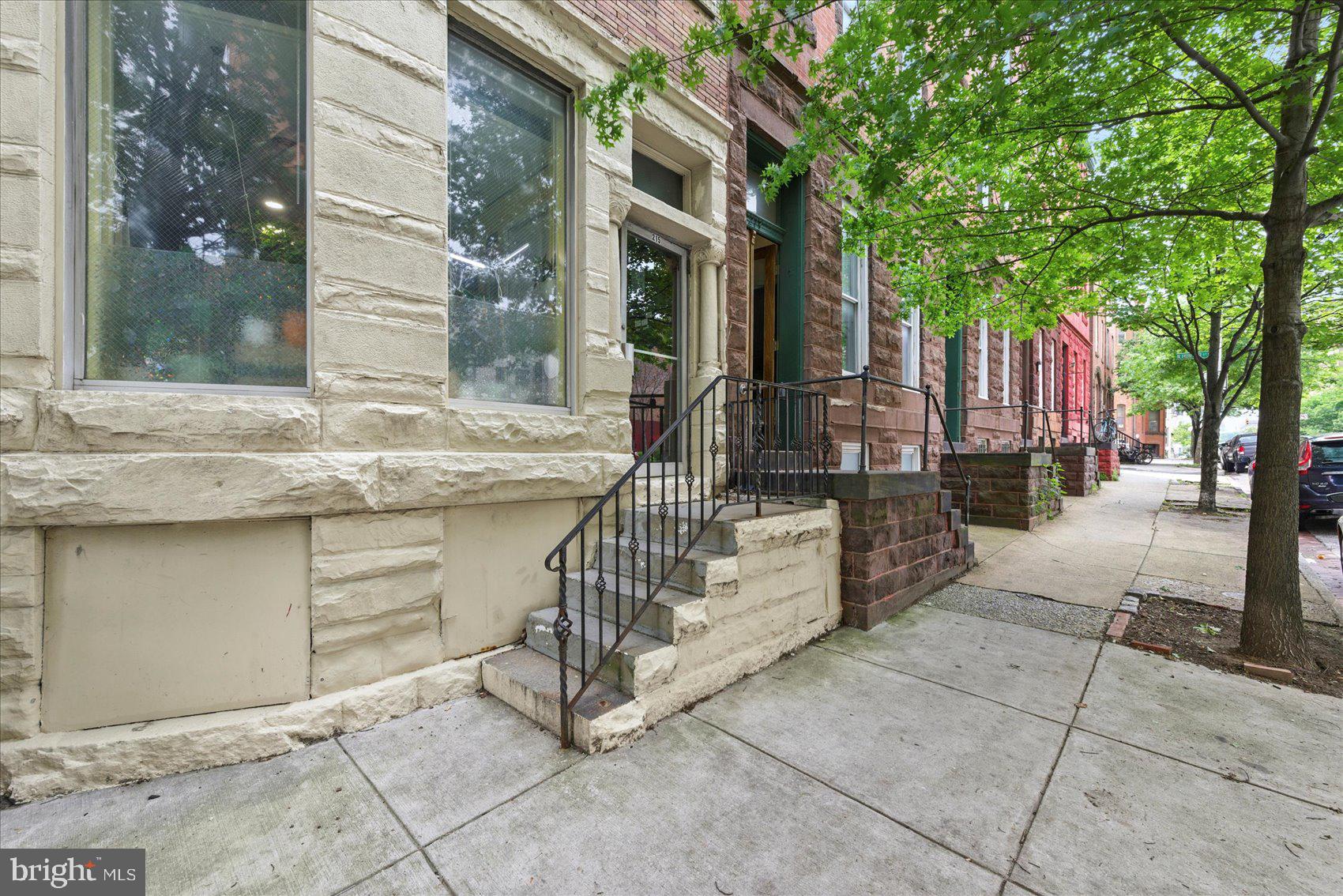 215 E PRESTON STREET