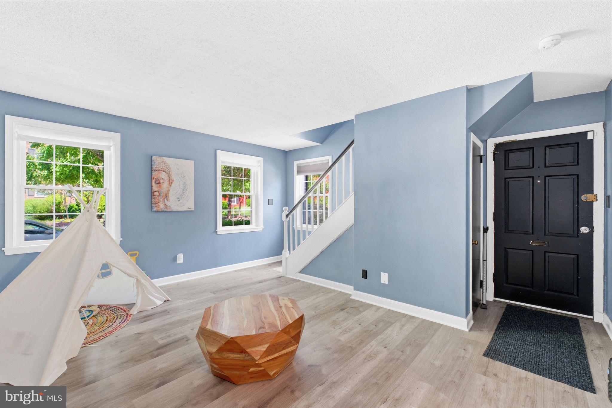 2118 SUITLAND TERRACE SE