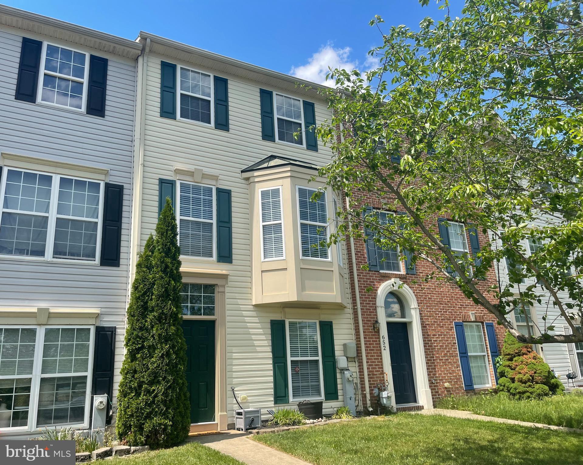 *Middle River Luxury Rental*-Includes 3BR/3FB -Open Kitchen W/ Stainless Appliances, Island and Walk Out To Deck- Upper Level Bedroom Includes Walk In Closet and Garden Bath-There is Another Upper Level Full Bath near 2 Additional Bedrooms . The Lower Level Is Fully Finished With Family Room and Bonus Room for Office or Den . Lower Level Also Includes Full Bath and Walkout To Patio and Rear Fenced Yard. The Location is Great near Local Marinas ,Parks, Schools and Shopping-- Only Minutes to White Marsh --