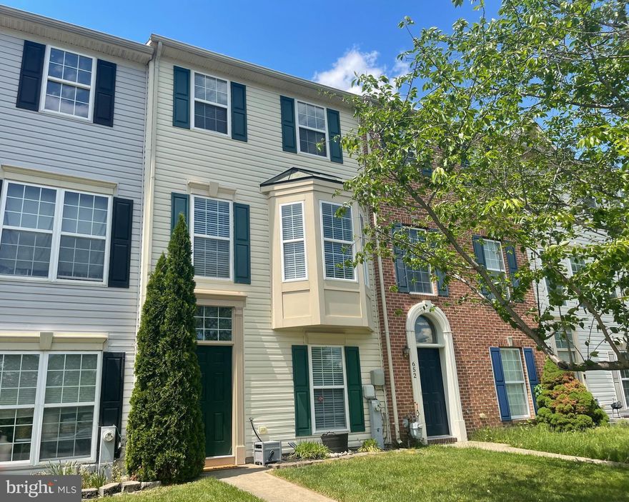 *Middle River Luxury Rental*-Includes 3BR/3FB -Open Kitchen W/ Stainless Appliances, Island  and Walk Out To Deck- Upper Level Bedroom Includes Walk In Closet and  Garden Bath-There is Another Upper Level  Full Bath near 2  Additional Bedrooms . The Lower Level Is Fully Finished With Family Room and  Bonus Room for Office or Den .  Lower Level Also Includes  Full Bath and  Walkout To Patio and Rear Fenced Yard.  The Location is Great  near Local Marinas ,Parks, Schools and Shopping-- Only  Minutes to White Marsh --
