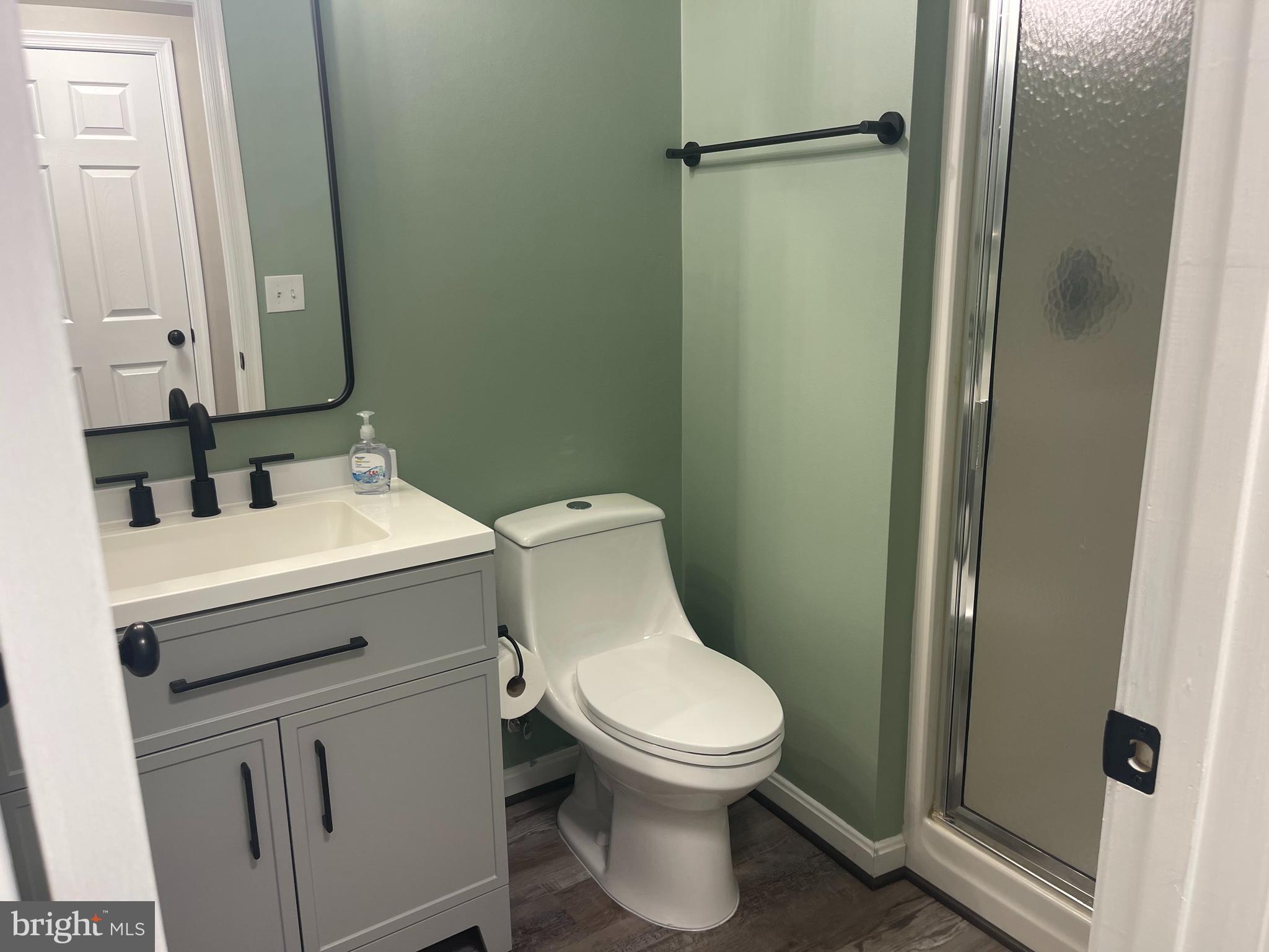 CARROLLWOOD MANOR - Residential Lease