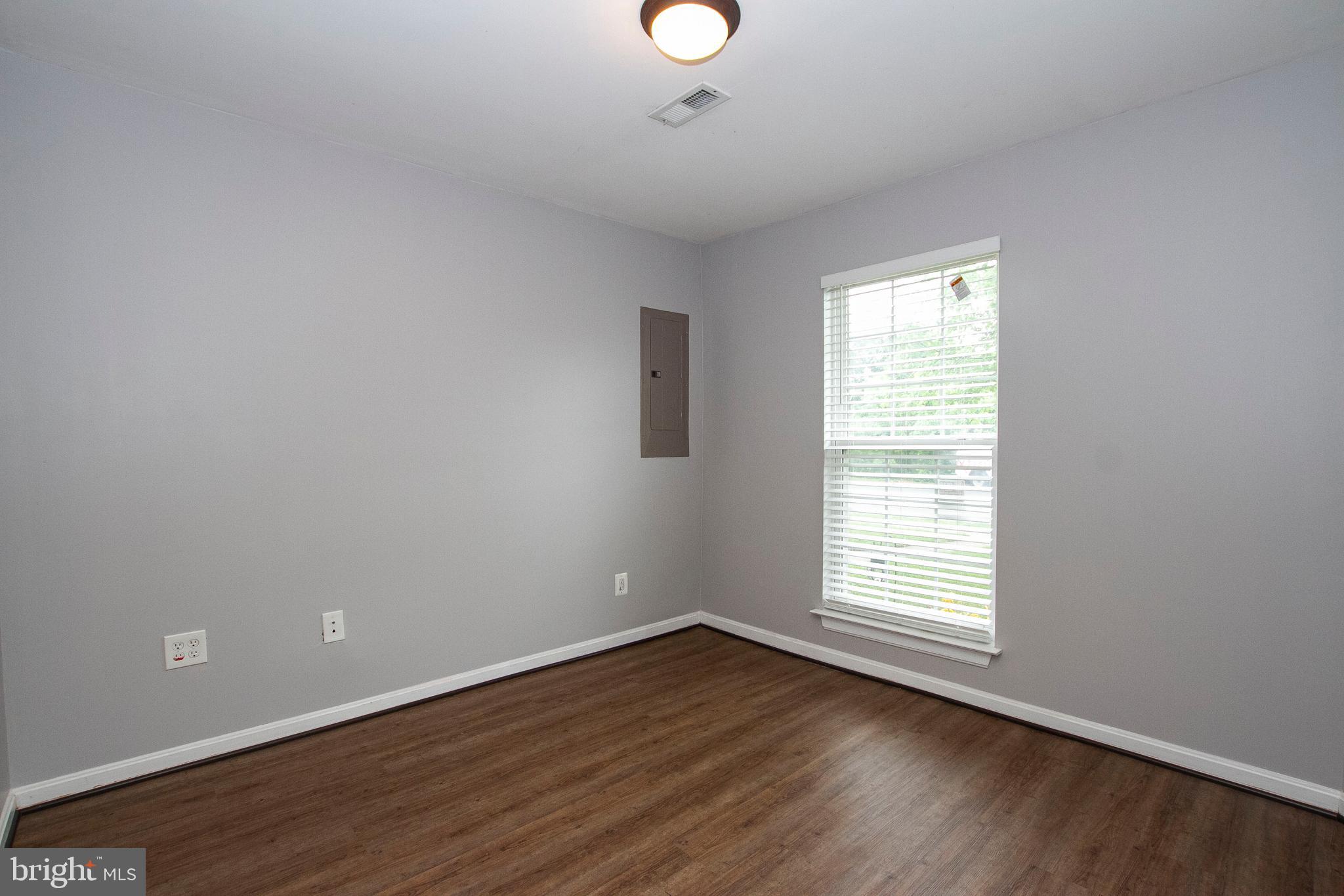 CARROLLWOOD MANOR - Residential Lease