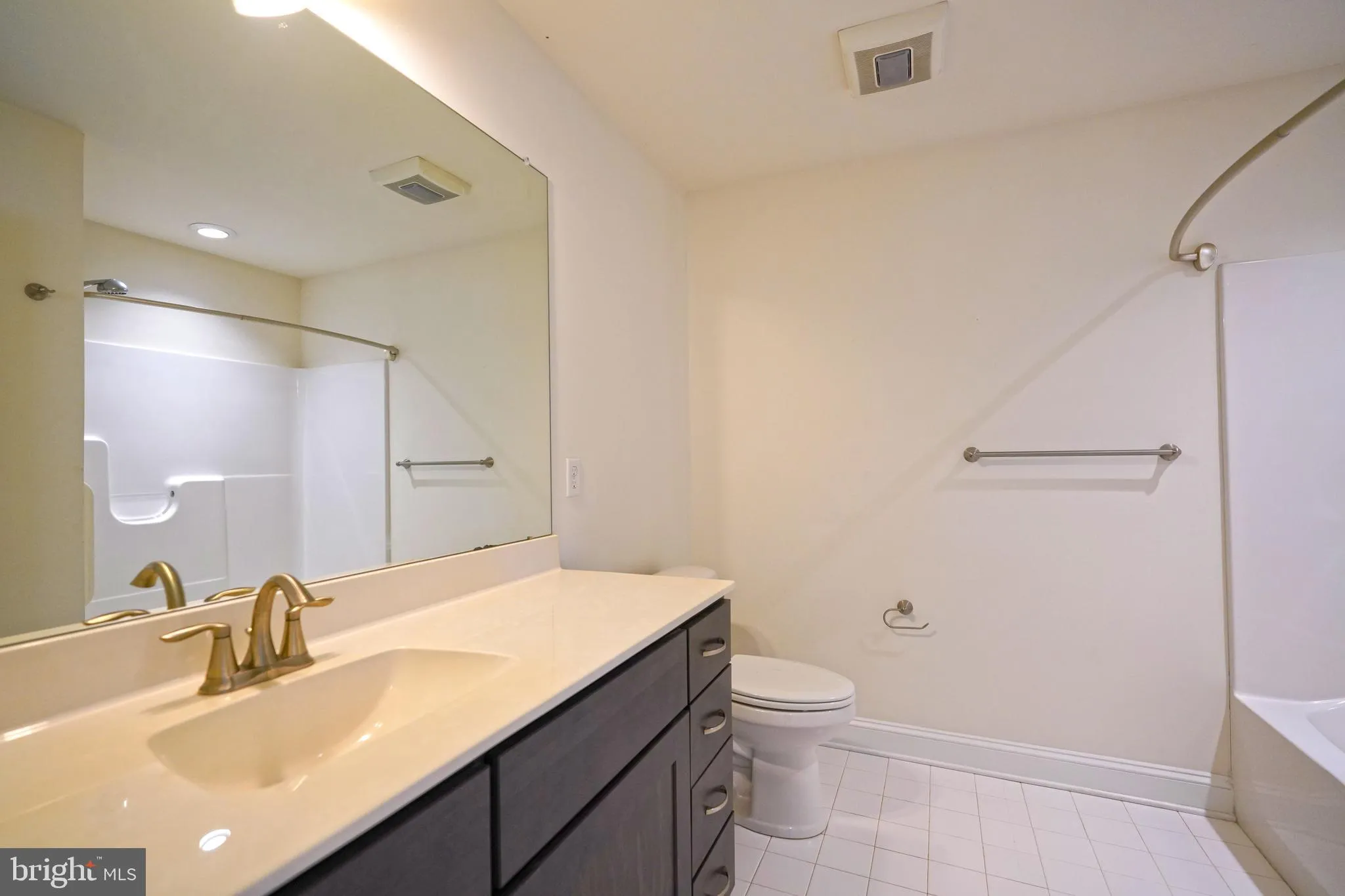 Milton, Delaware 19968, United States, 3 Bedrooms Bedrooms, ,4 BathroomsBathrooms,Residential,Active,238983