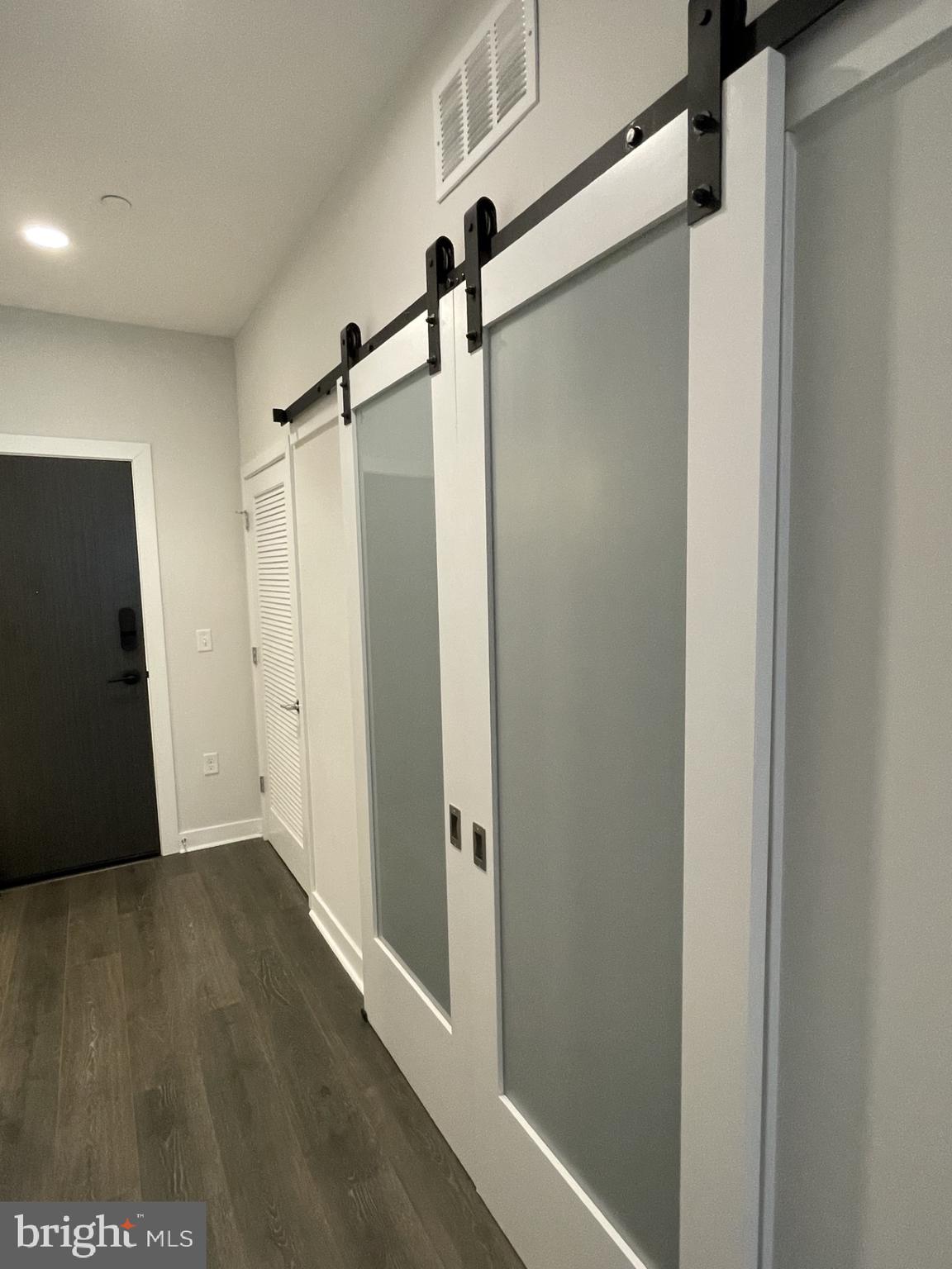 REGULARS - Residential