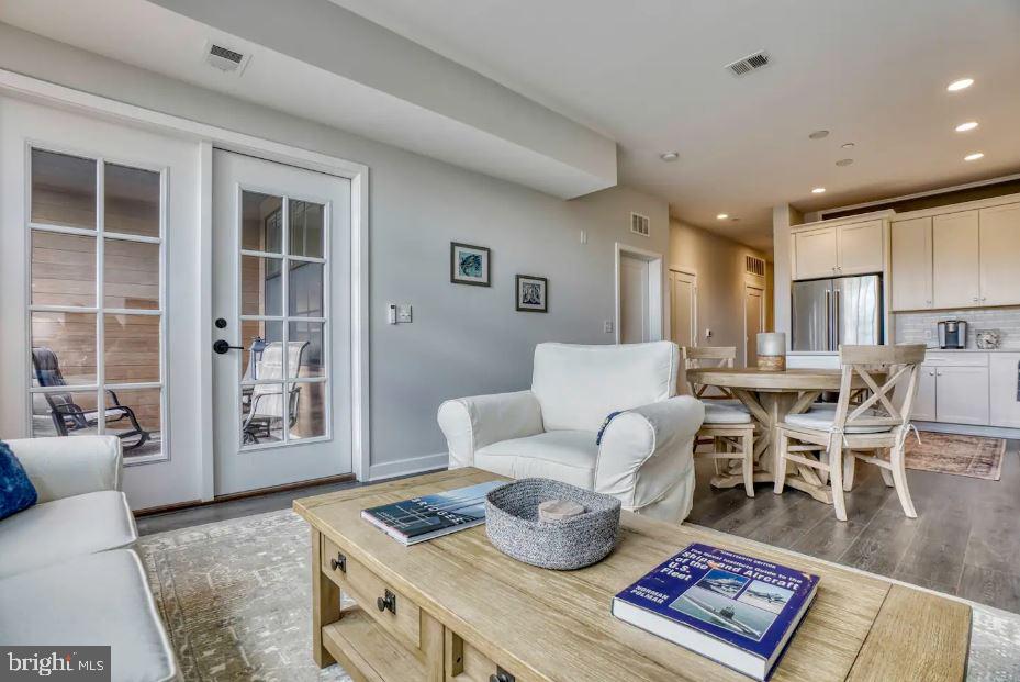 REGULARS - Residential