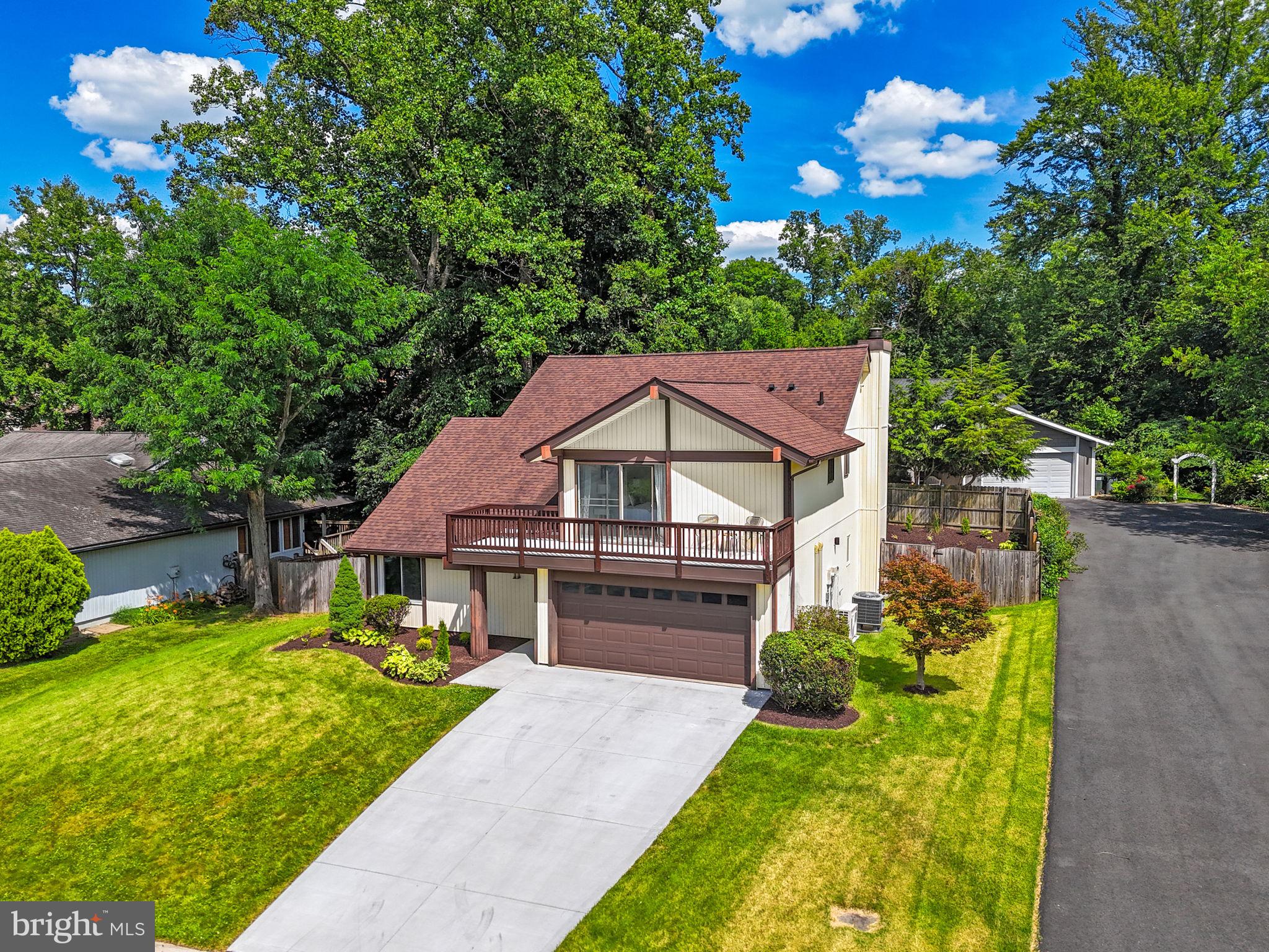 7804 MULBERRY BOTTOM LANE