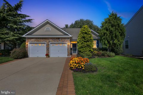 Photo of 8 Starling Court, WEST DEPTFORD, NJ 08086 (MLS # NJGL2064566)