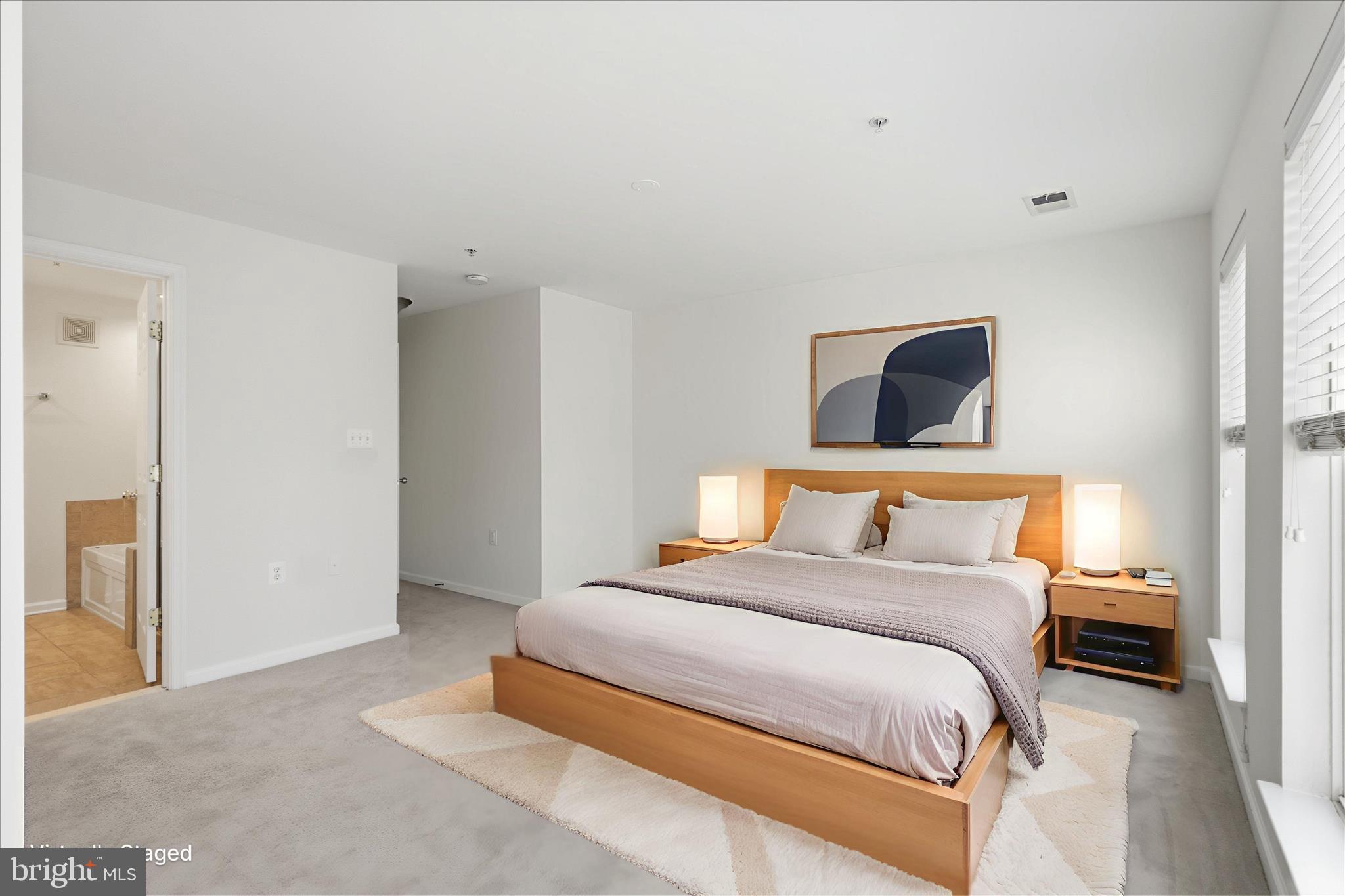 MARKET CENTER CONDOMINIUM - Residential