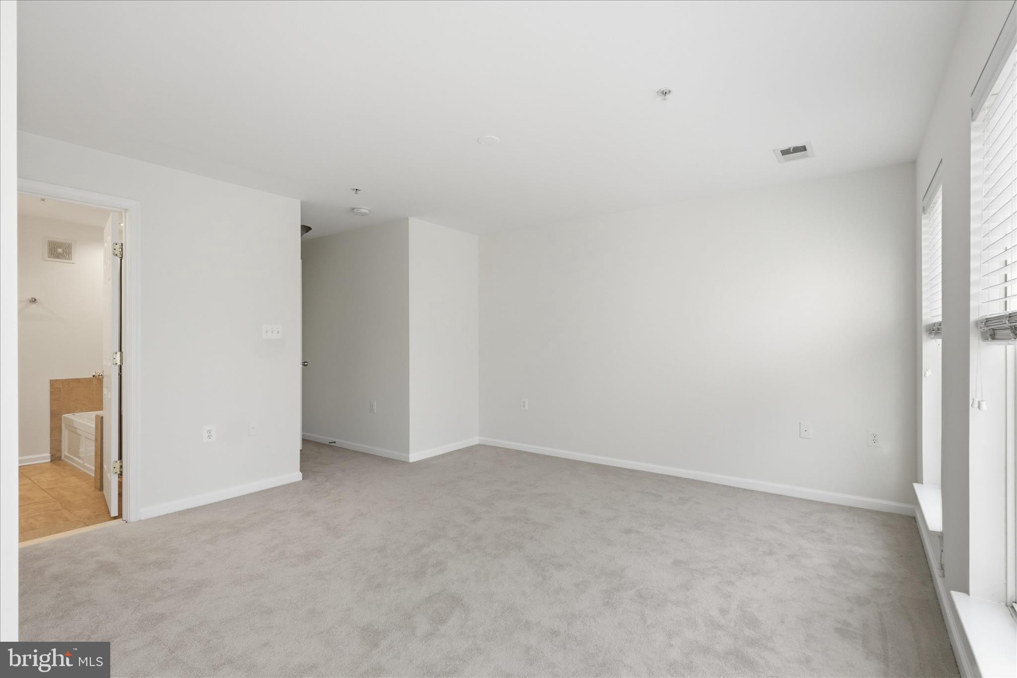 MARKET CENTER CONDOMINIUM - Residential