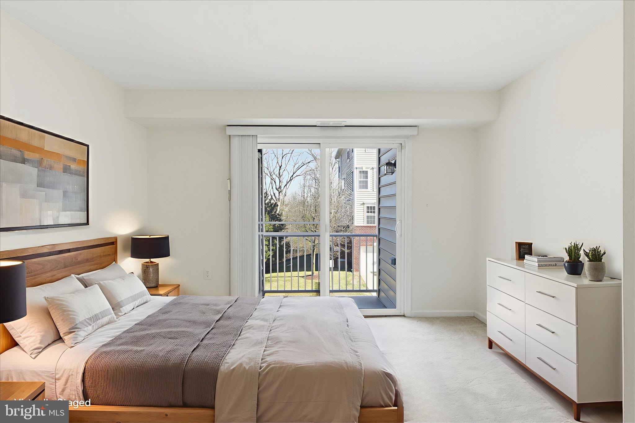 MARKET CENTER CONDOMINIUM - Residential