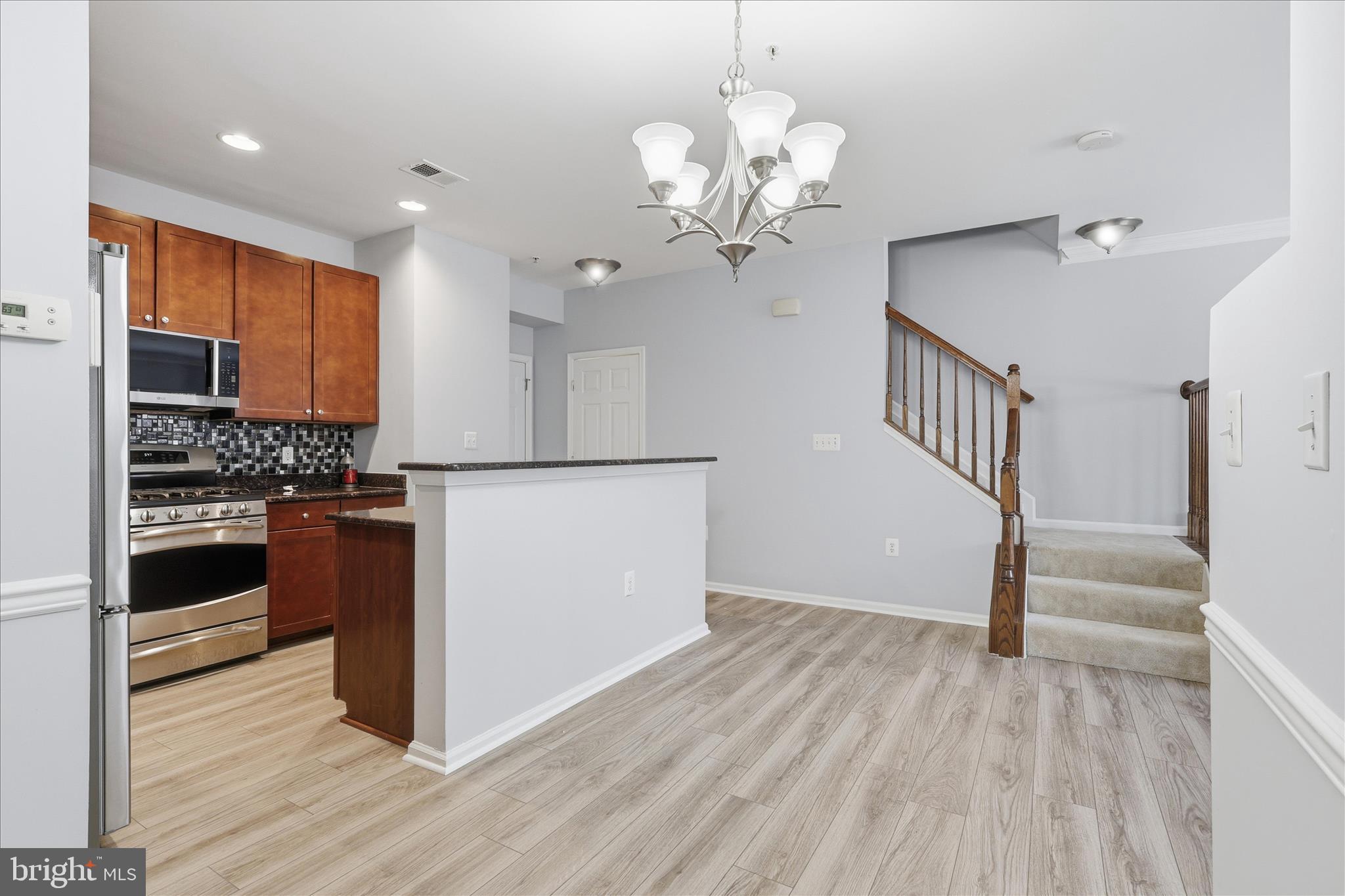 MARKET CENTER CONDOMINIUM - Residential