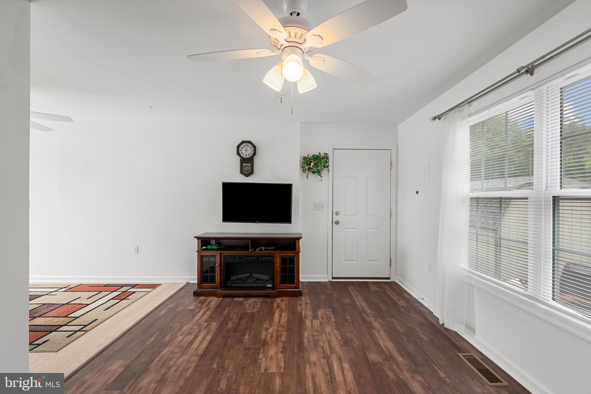 MEADOW BRANCH - Residential