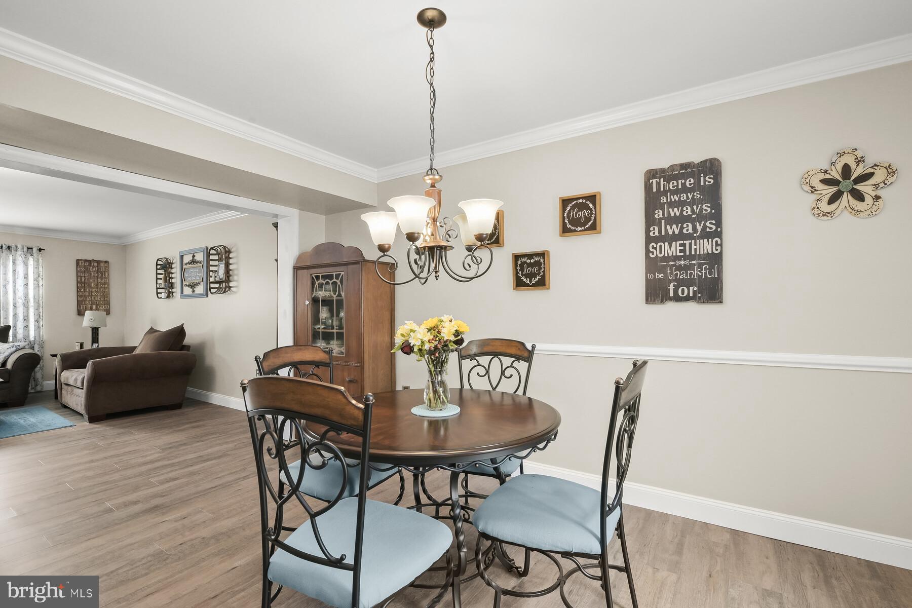 MOUNTAIN VILLAGE - Residential