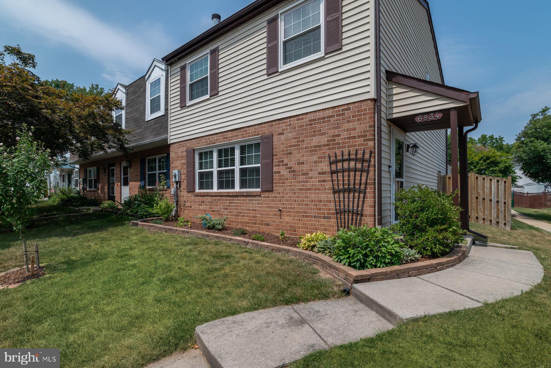 MOUNTAIN VILLAGE - Residential