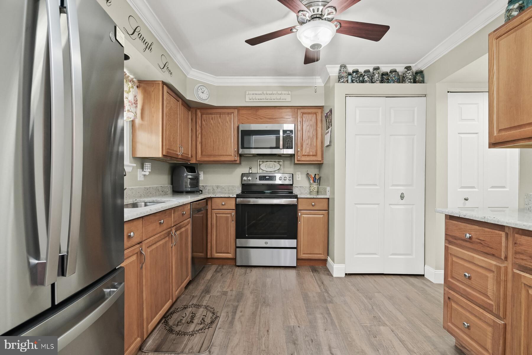 MOUNTAIN VILLAGE - Residential