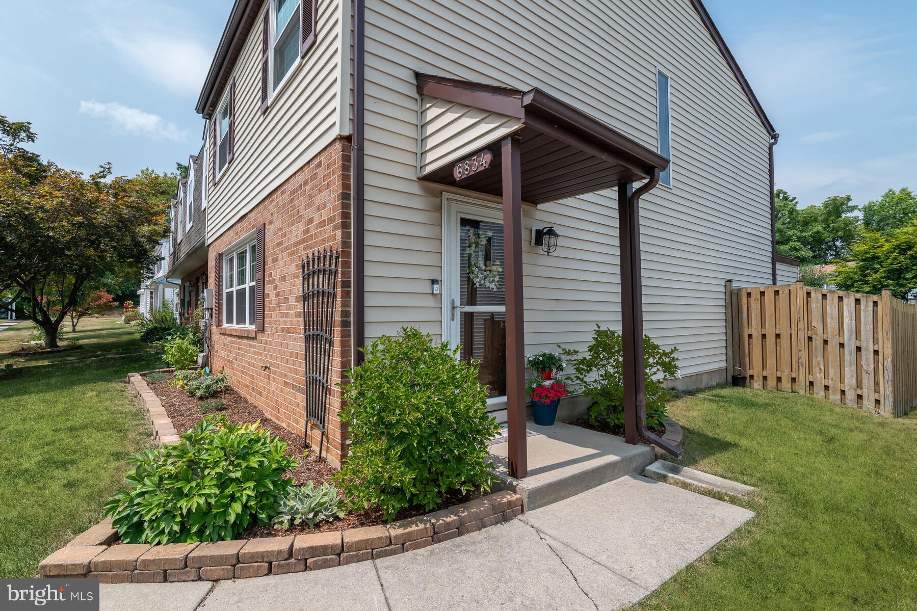 MOUNTAIN VILLAGE - Residential