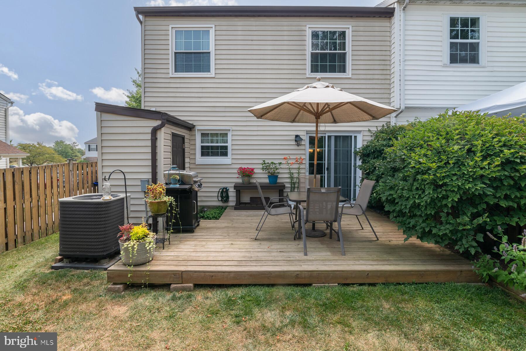 MOUNTAIN VILLAGE - Residential