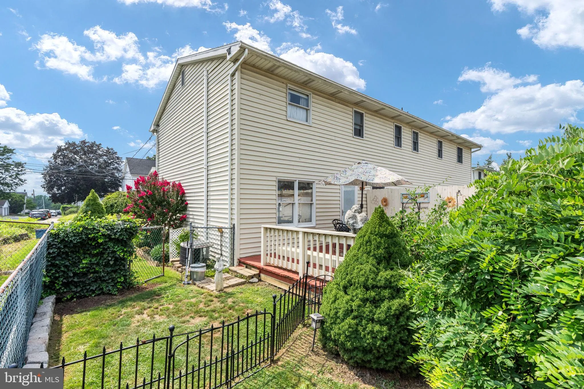 Coplay, Pennsylvania 18037, United States, 3 Bedrooms Bedrooms, ,3 BathroomsBathrooms,Residential,Pending,188026