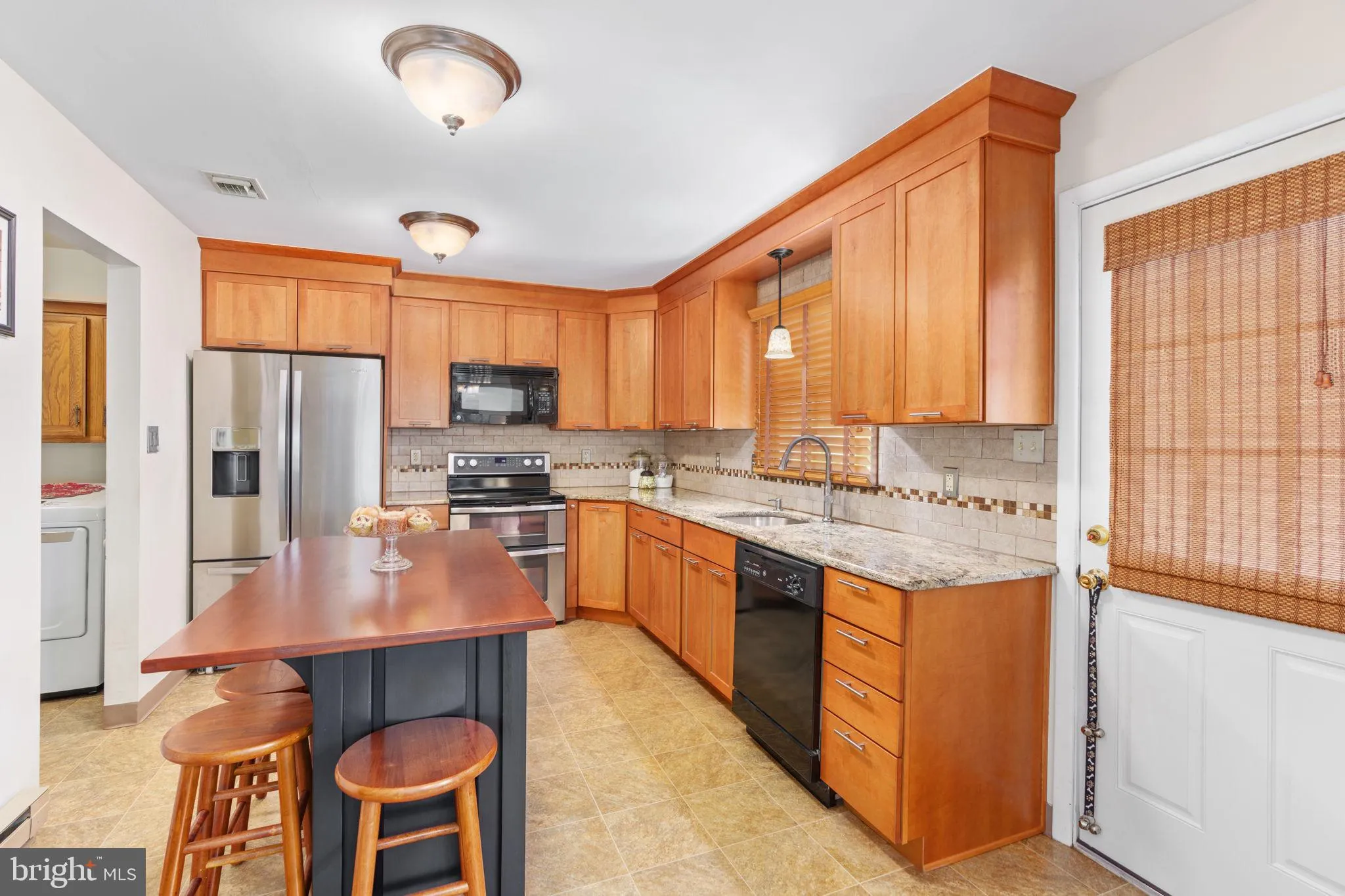 Coplay, Pennsylvania 18037, United States, 3 Bedrooms Bedrooms, ,3 BathroomsBathrooms,Residential,Pending,188026