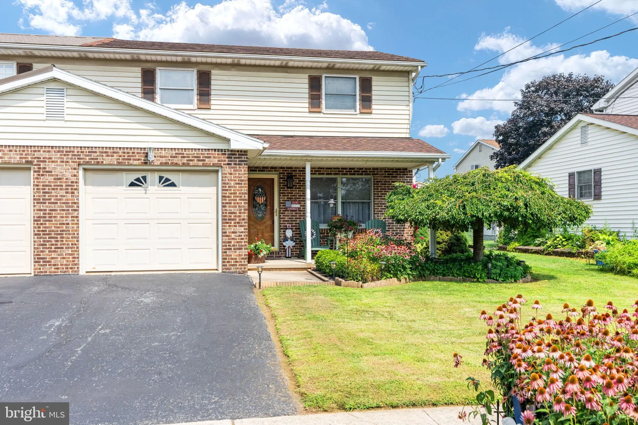 Coplay, Pennsylvania 18037, United States, 3 Bedrooms Bedrooms, ,3 BathroomsBathrooms,Residential,Pending,188026