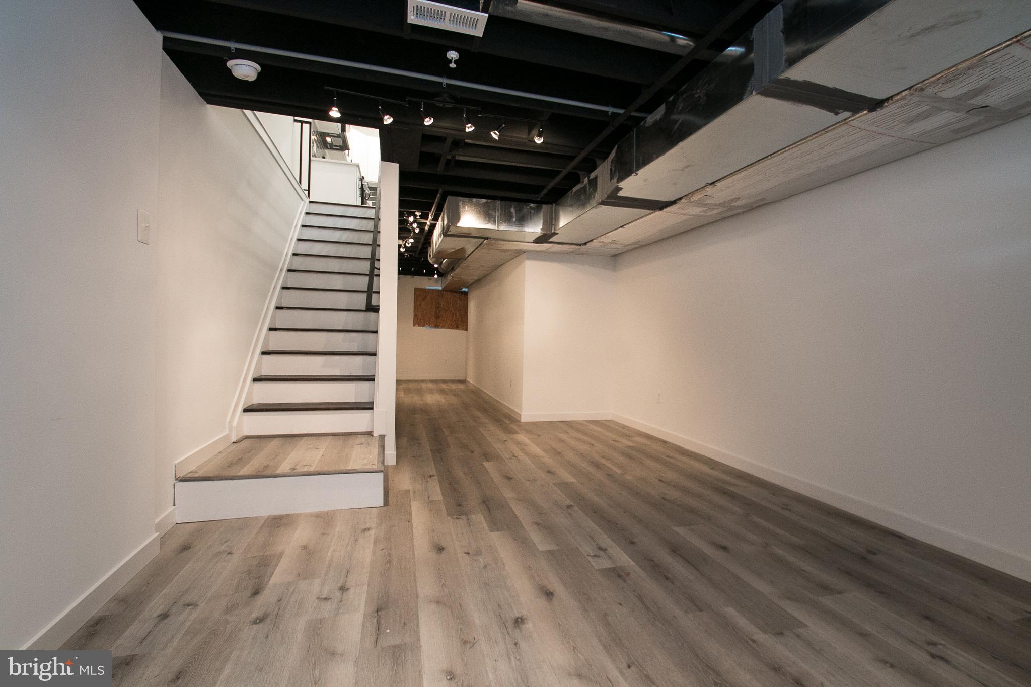 MILL CREEK - Residential Lease