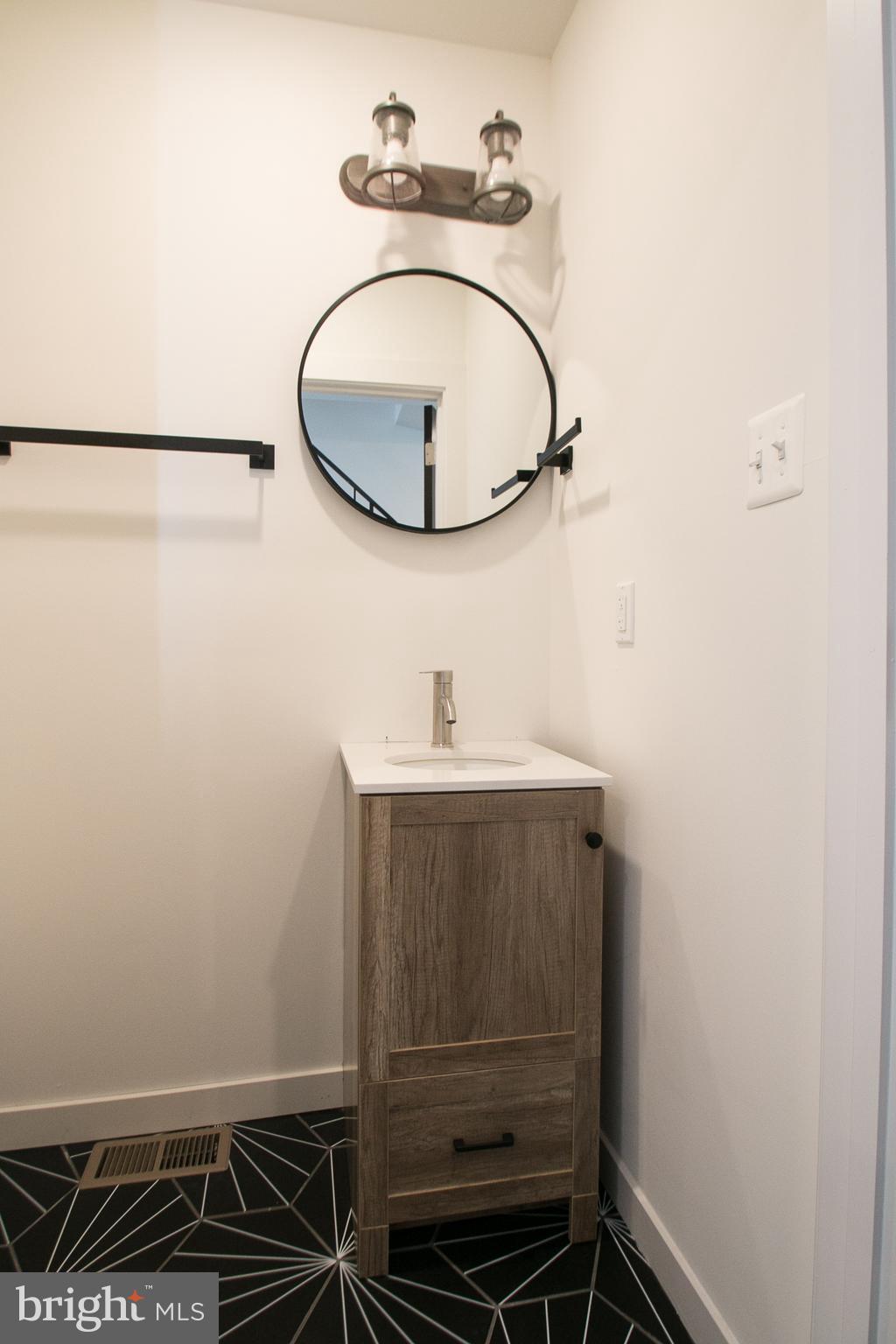 MILL CREEK - Residential Lease