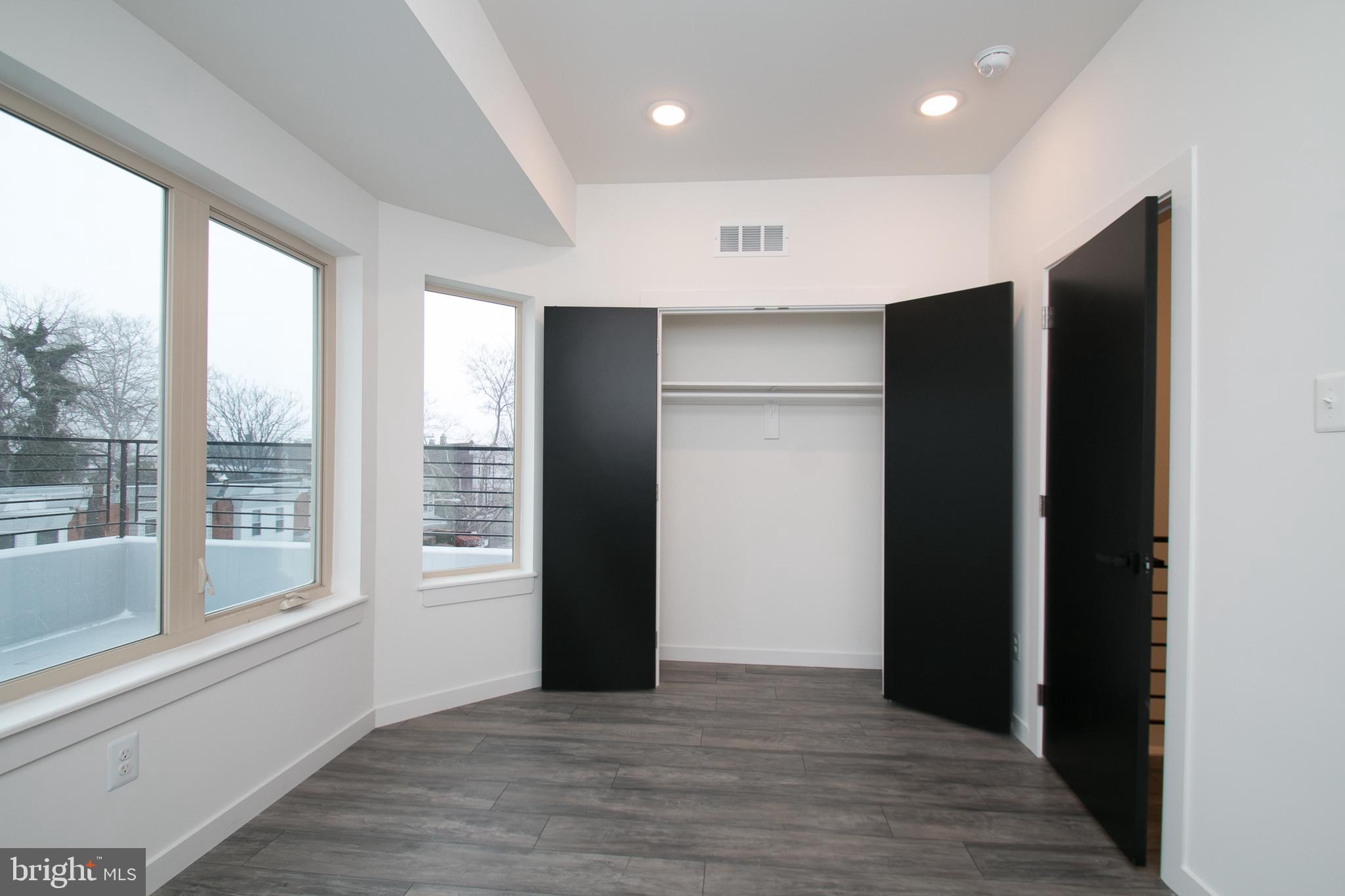 MILL CREEK - Residential Lease