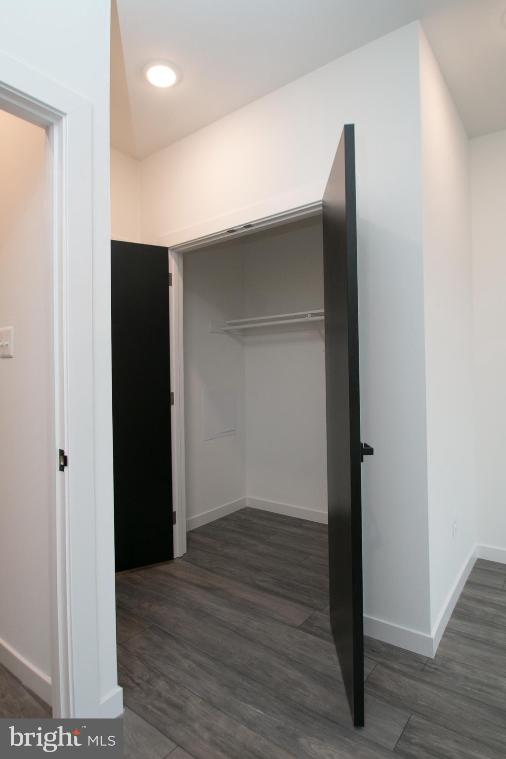 MILL CREEK - Residential Lease
