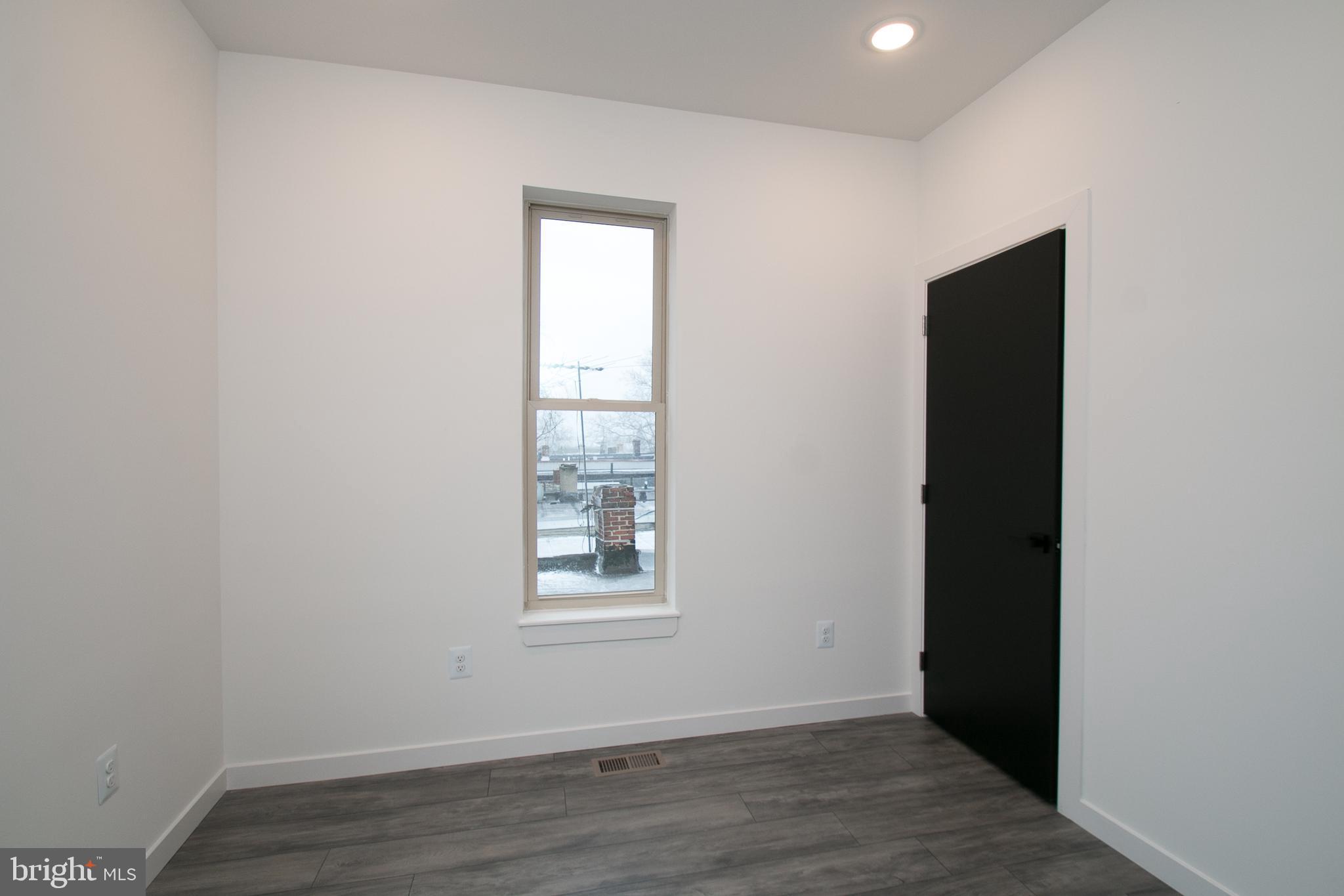 MILL CREEK - Residential Lease
