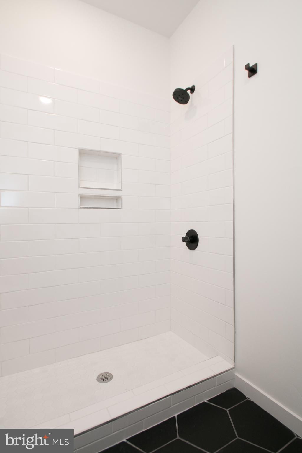 MILL CREEK - Residential Lease