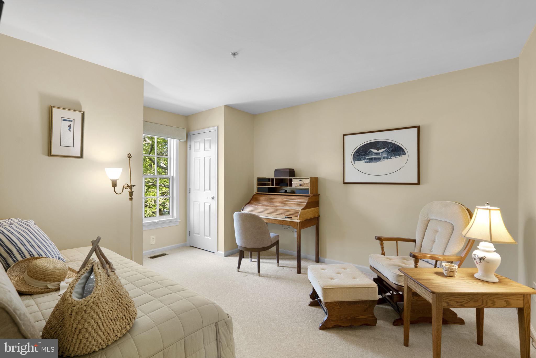 KENTLANDS - Residential