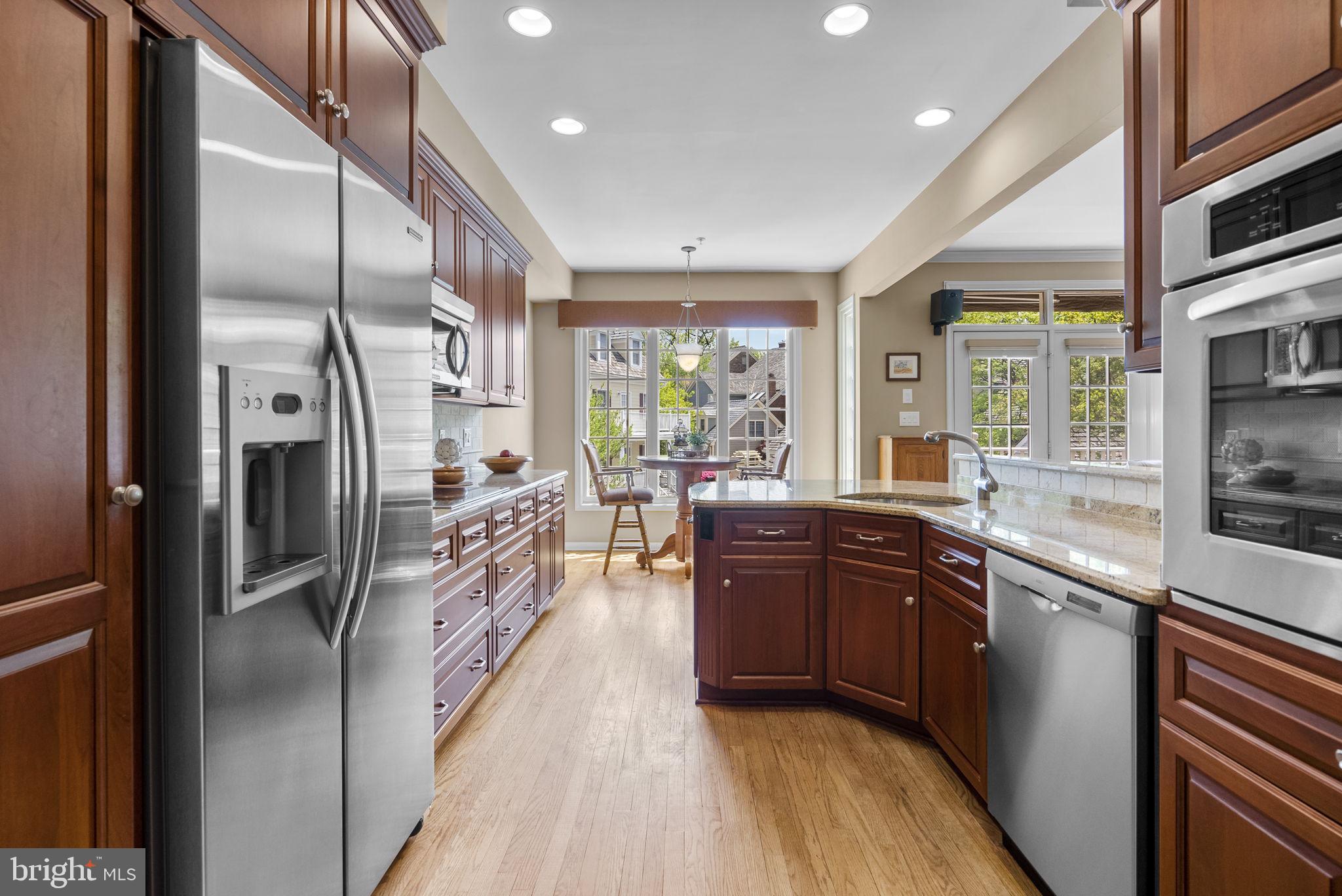 KENTLANDS - Residential